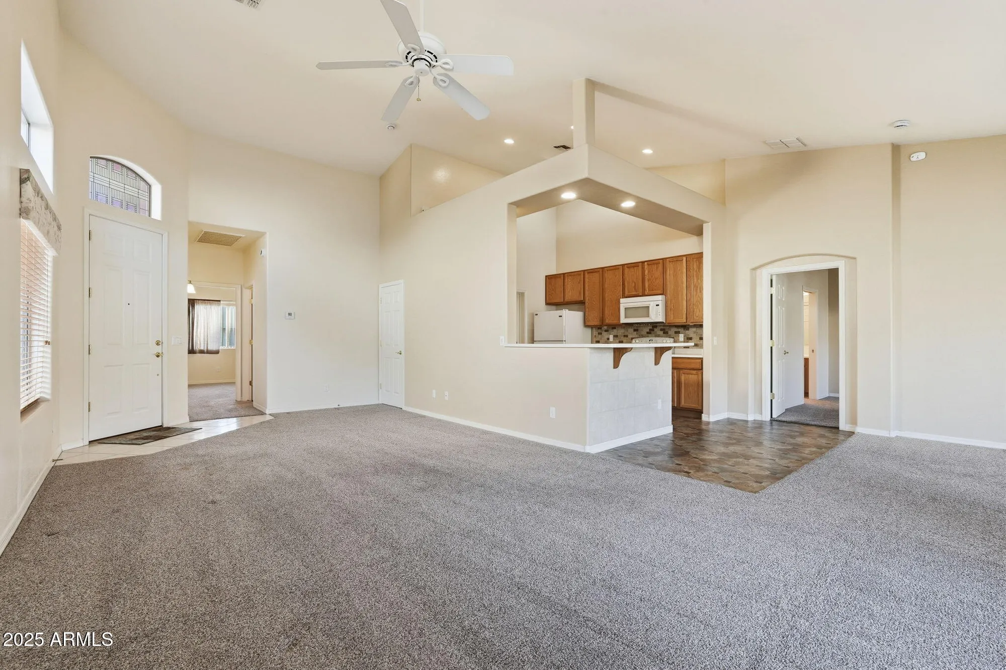 Property Slideshow image 4 of 48 | 1546 e earl dr, Casa Grande, AZ, 85122