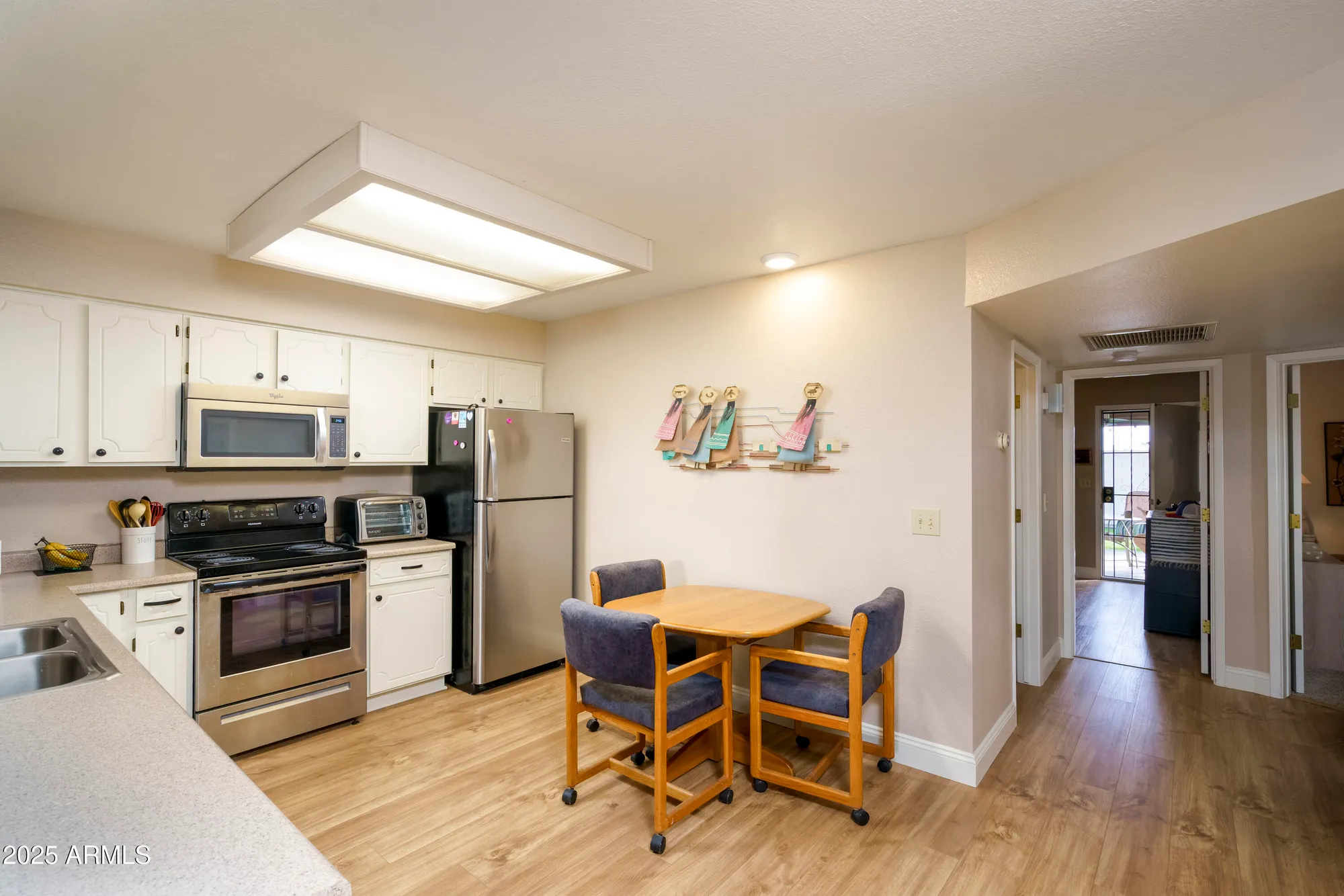 Property Slideshow image 5 of 15 | 2064 s farnsworth dr unit 98, Mesa, AZ, 85209