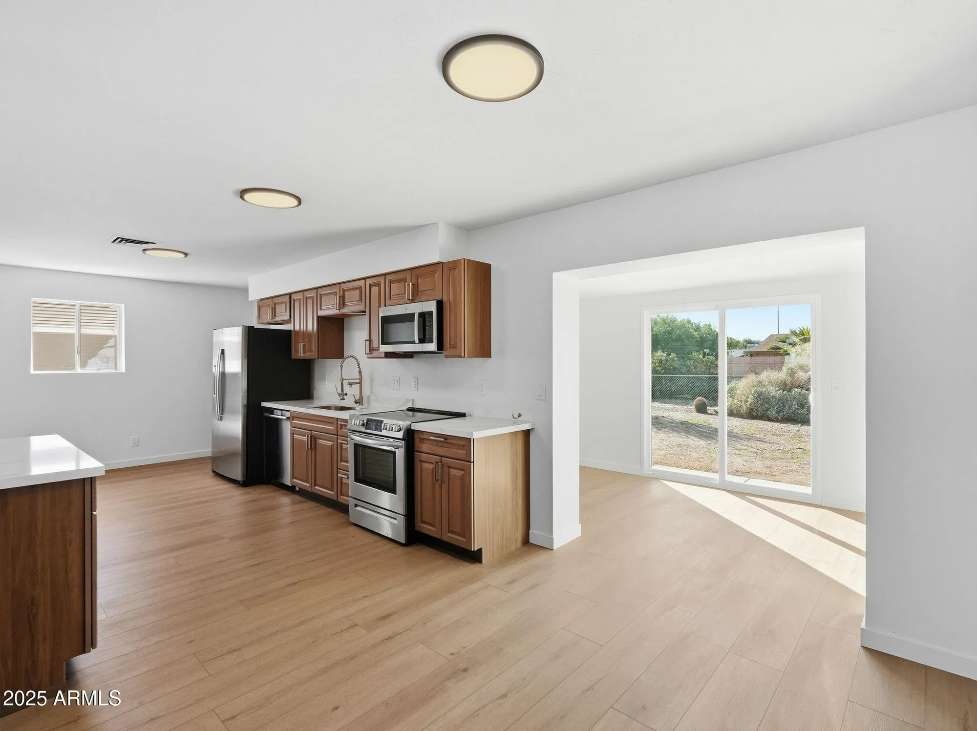 Property Slideshow image 4 of 37 | 1428 s palo verde dr, Apache Junction, AZ, 85120