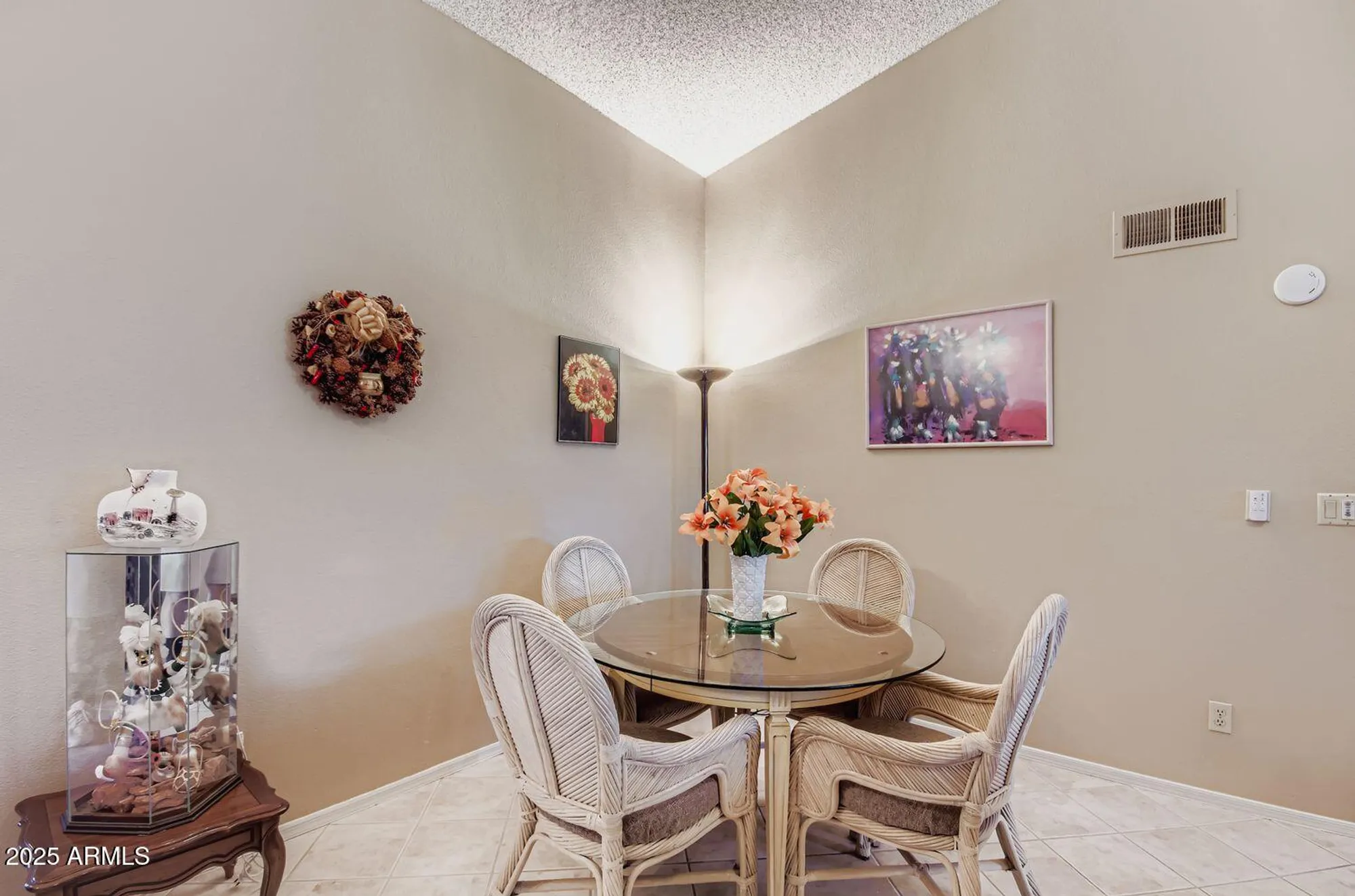 Property Slideshow image 14 of 29 | 9619 w taro ln, Peoria, AZ, 85382