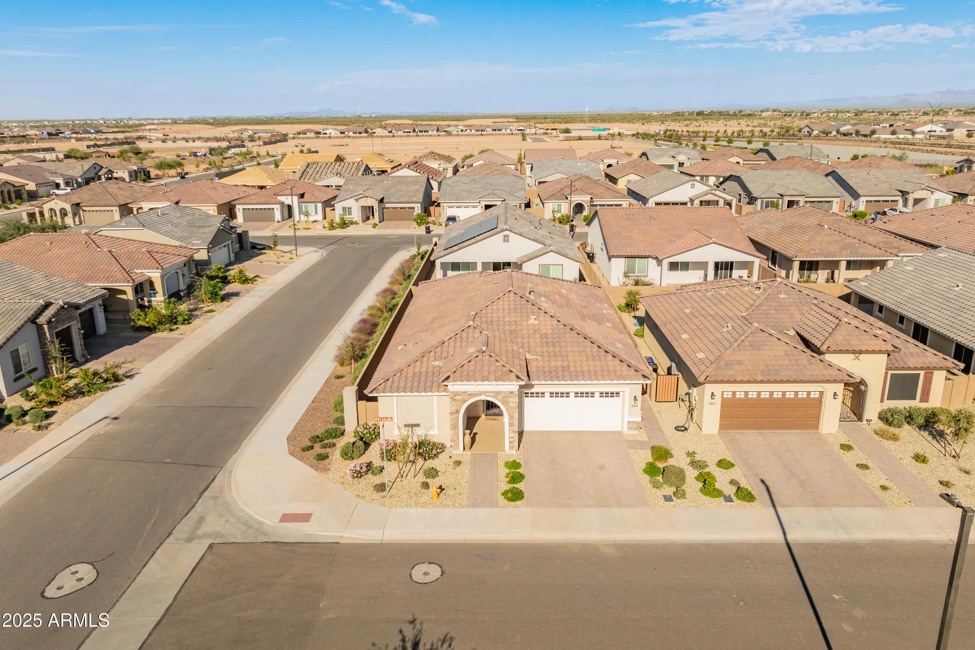 Property Slideshow image 44 of 67 | 25116 n 173rd ln, Surprise, AZ, 85387