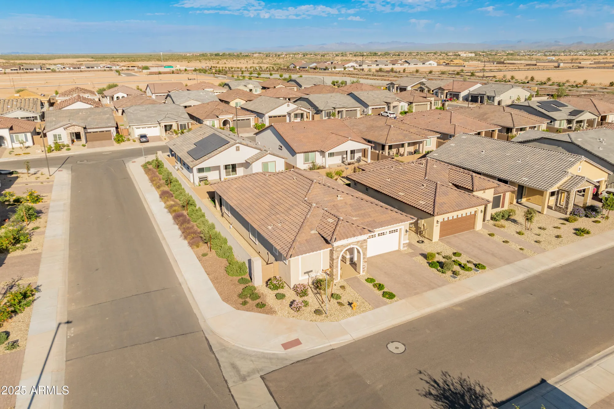 Property Slideshow image 45 of 67 | 25116 n 173rd ln, Surprise, AZ, 85387