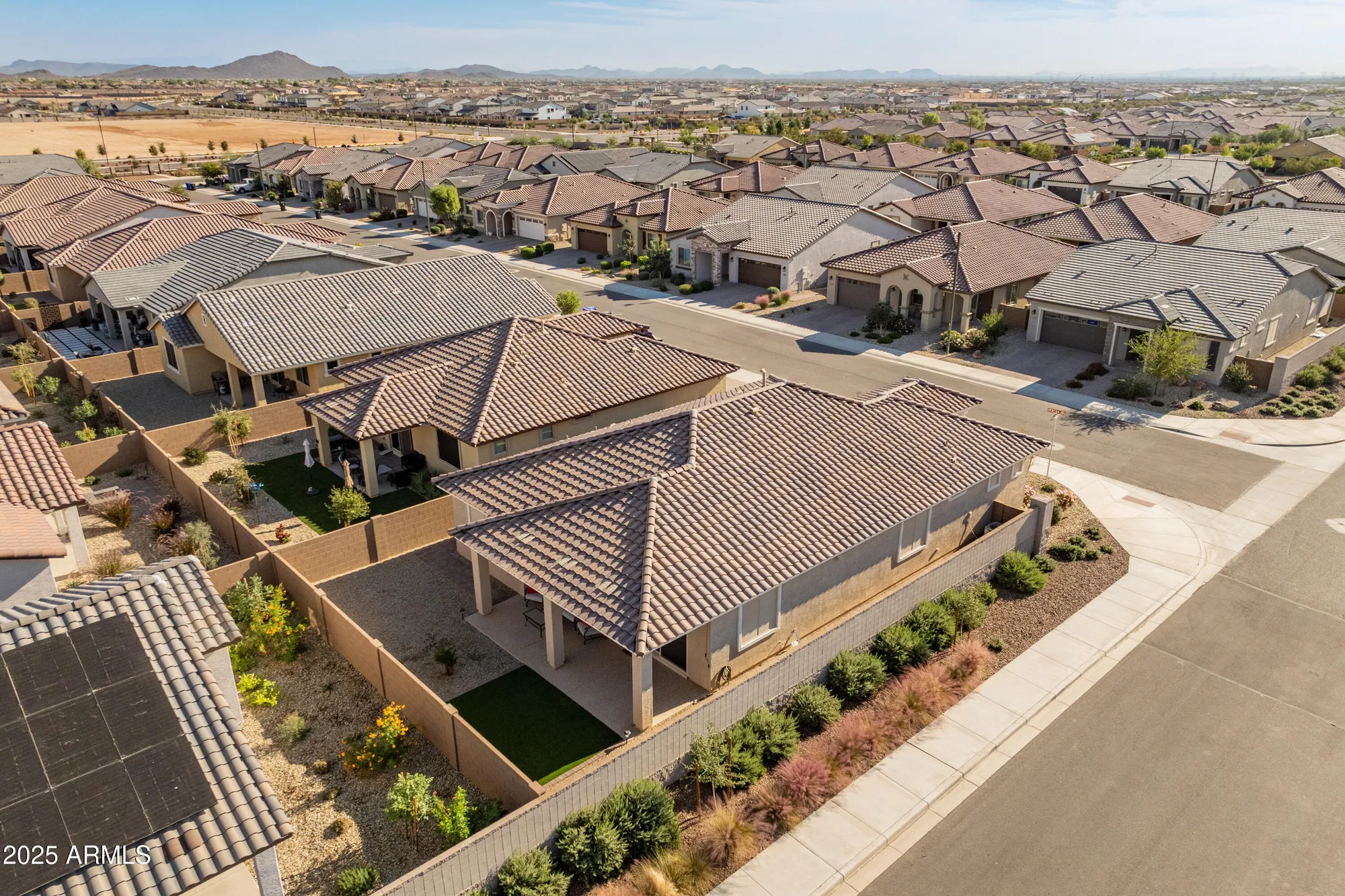 Property Slideshow image 47 of 67 | 25116 n 173rd ln, Surprise, AZ, 85387