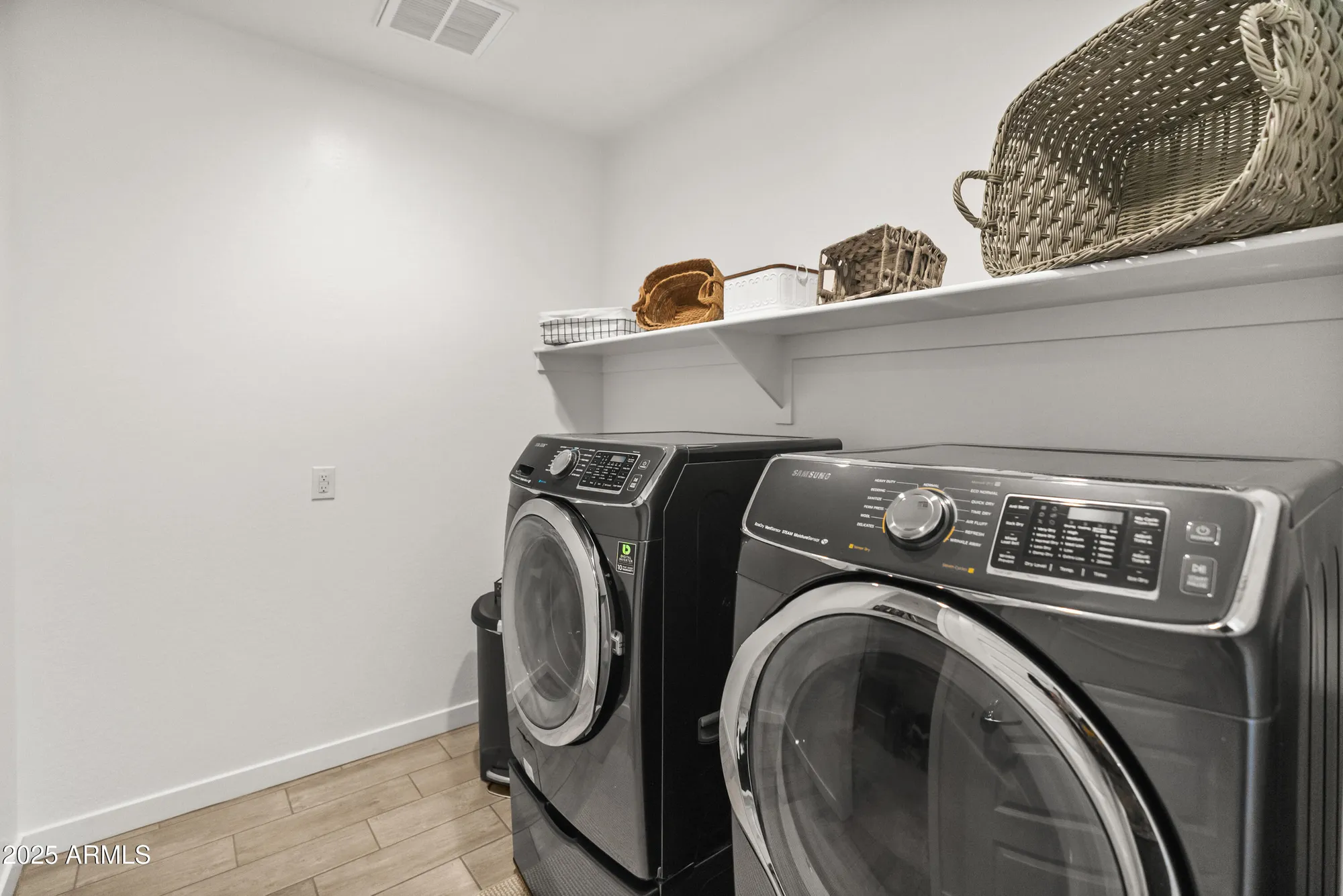 Property Slideshow image 36 of 67 | 25116 n 173rd ln, Surprise, AZ, 85387