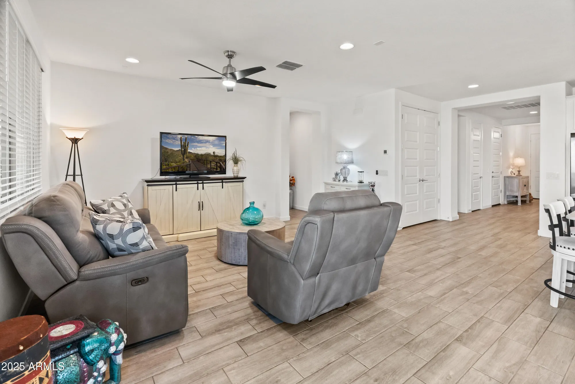 Property Slideshow image 25 of 67 | 25116 n 173rd ln, Surprise, AZ, 85387