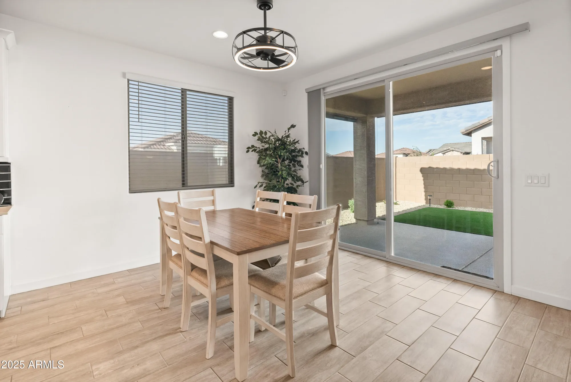 Property Slideshow image 20 of 67 | 25116 n 173rd ln, Surprise, AZ, 85387