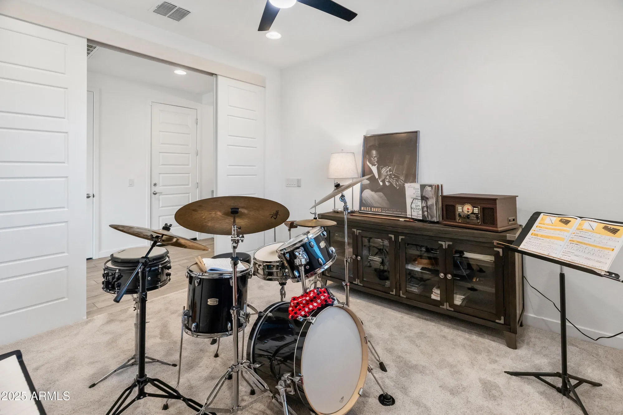 Property Slideshow image 14 of 67 | 25116 n 173rd ln, Surprise, AZ, 85387