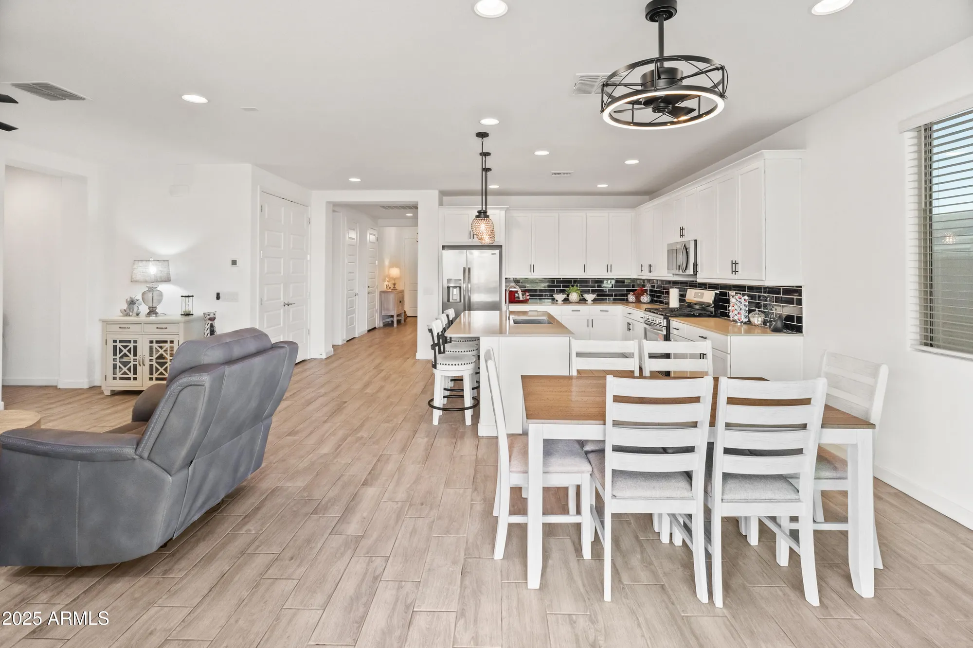 Property Slideshow image 22 of 67 | 25116 n 173rd ln, Surprise, AZ, 85387