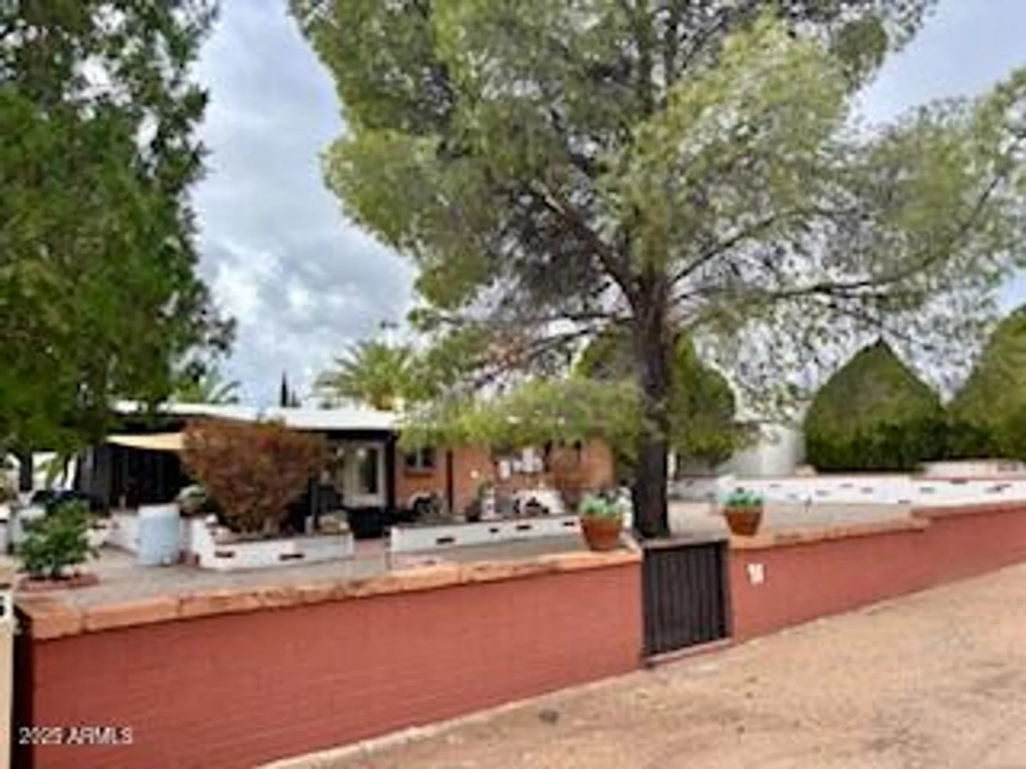 Property Slideshow image 8 of 48 | 91 e los mangos, Green Valley, AZ, 85614