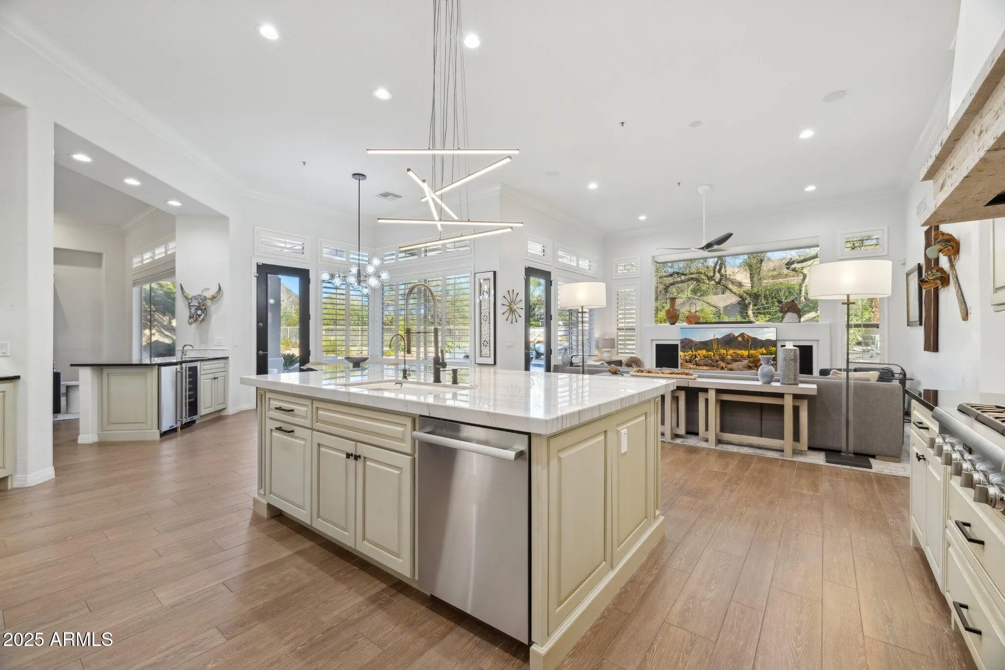 Property Slideshow image 11 of 57 | 6374 e amber sun dr, Scottsdale, AZ, 85266