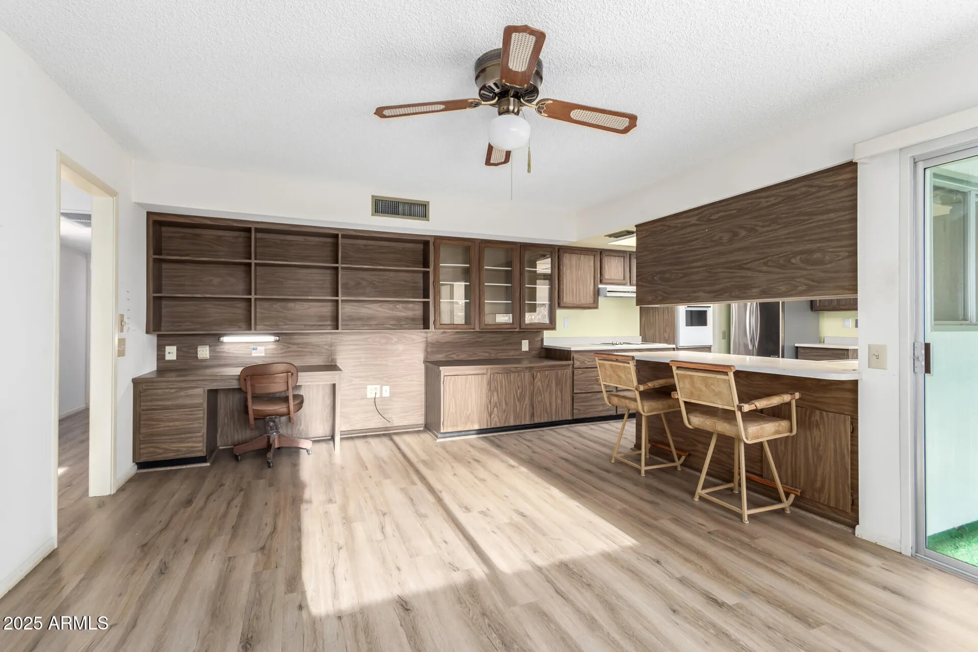 Property Slideshow image 10 of 31 | 13335 w hardwood dr, Sun City West, AZ, 85375