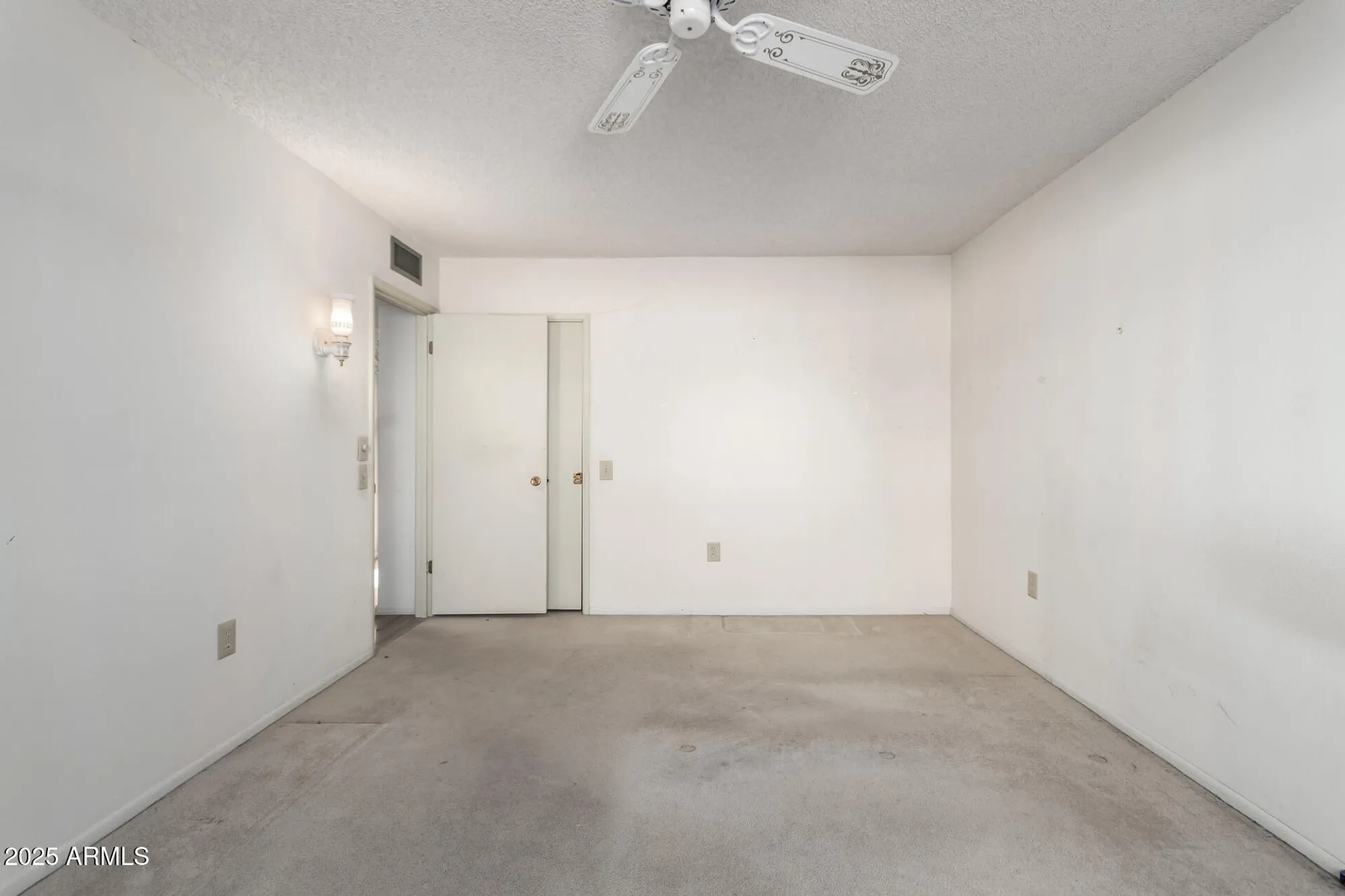 Property Slideshow image 20 of 31 | 13335 w hardwood dr, Sun City West, AZ, 85375