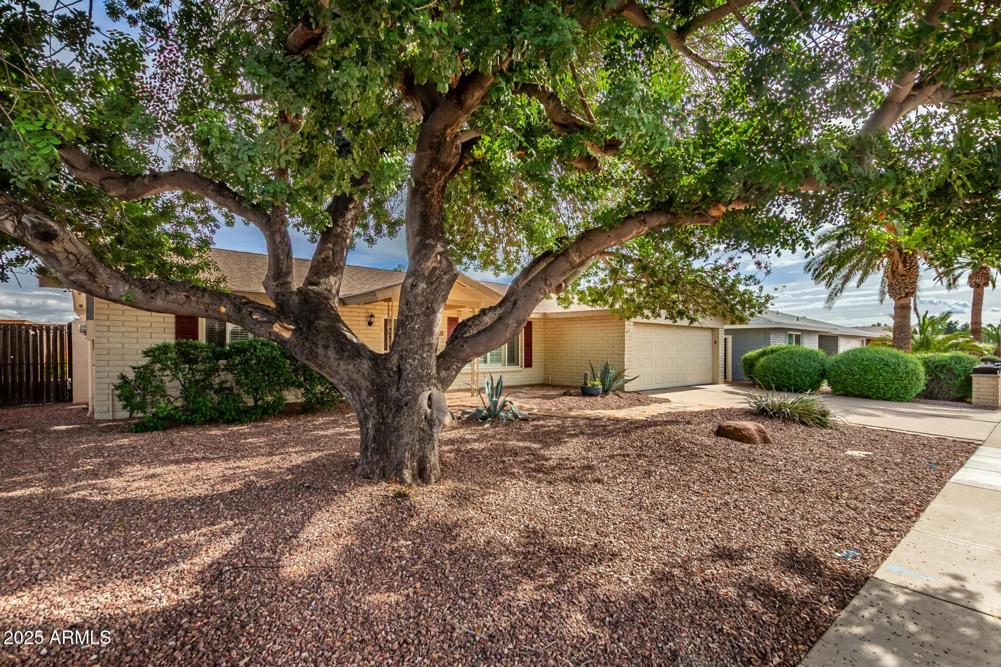 Property Slideshow image 3 of 30 | 523 s roanoke, Mesa, AZ, 85206