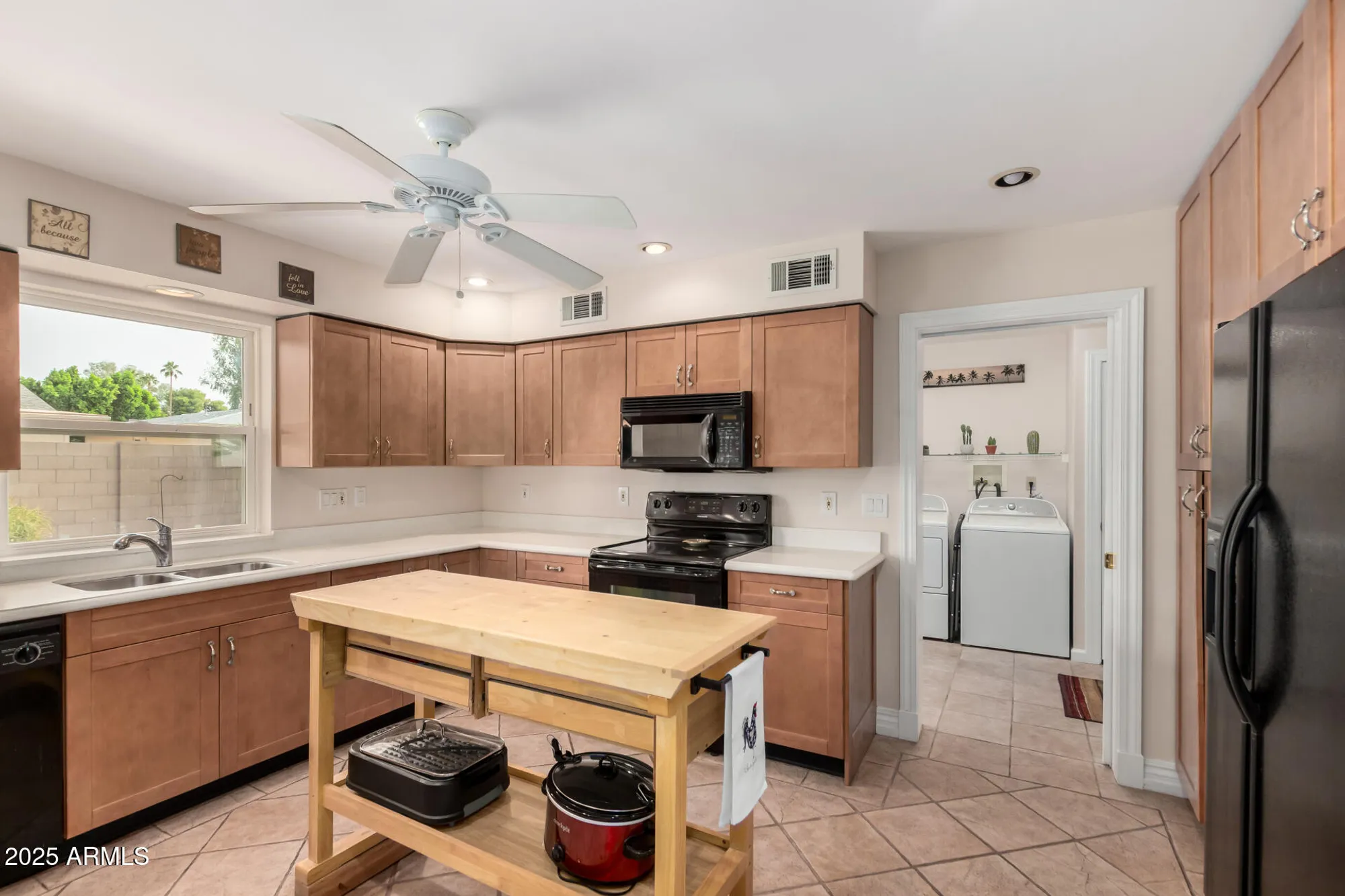 Property Slideshow image 11 of 30 | 523 s roanoke, Mesa, AZ, 85206