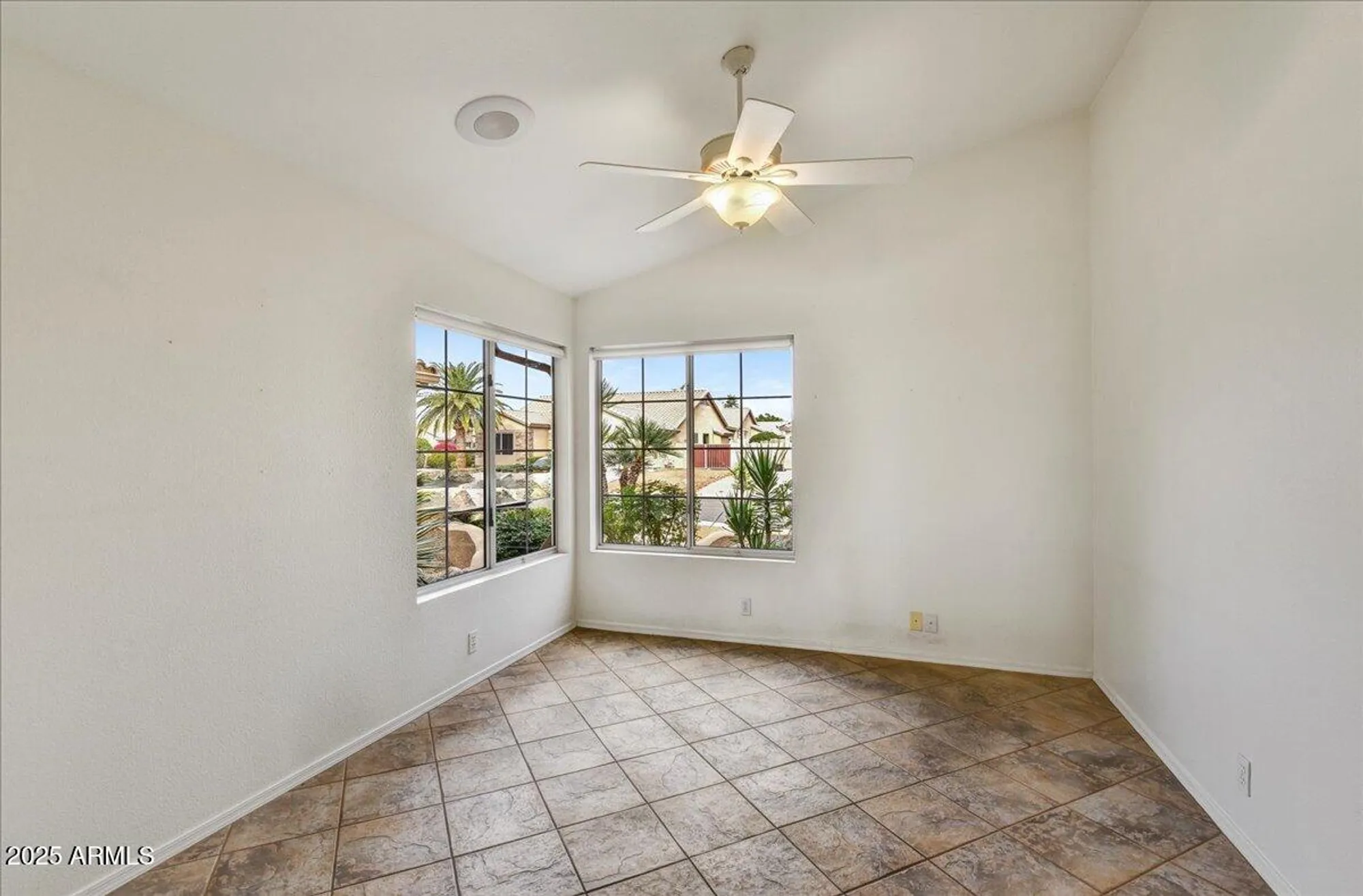 Property Slideshow image 14 of 25 | 8423 w behrend dr, Peoria, AZ, 85382