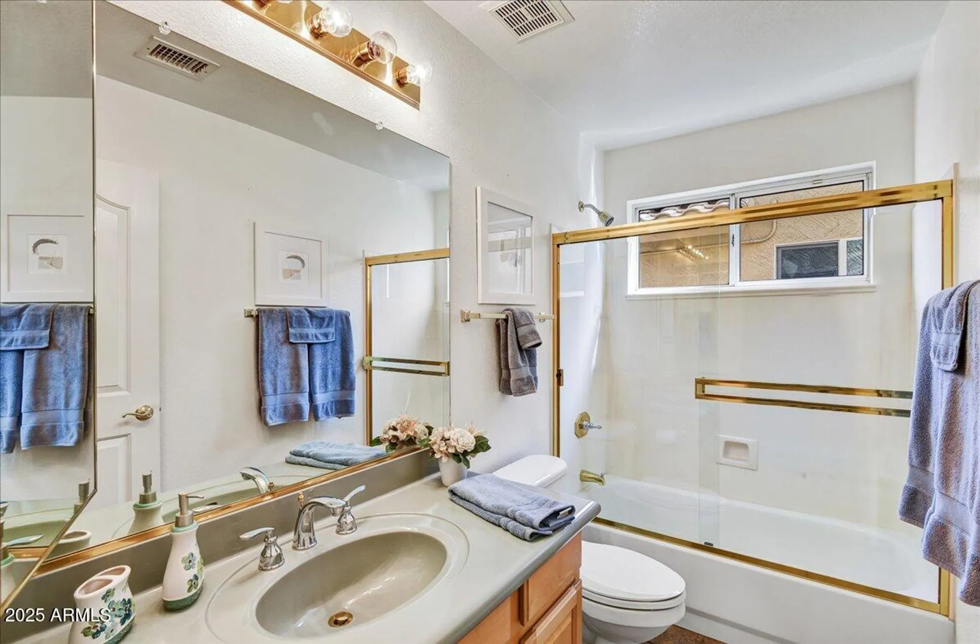 Property Slideshow image 13 of 25 | 8423 w behrend dr, Peoria, AZ, 85382