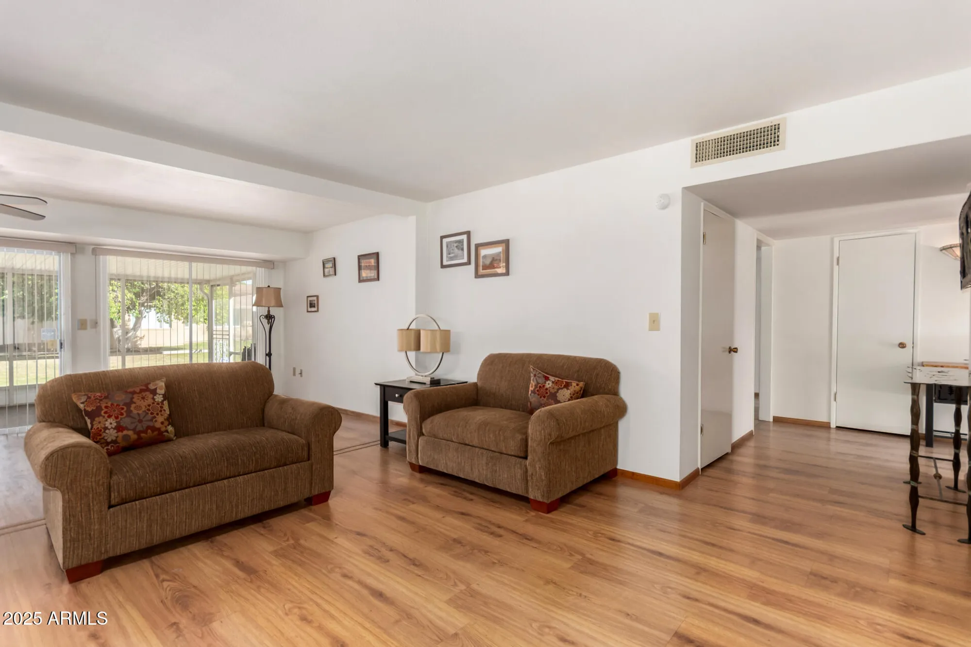 Property Slideshow image 9 of 36 | 10304 w kingswood cir, Sun City, AZ, 85351