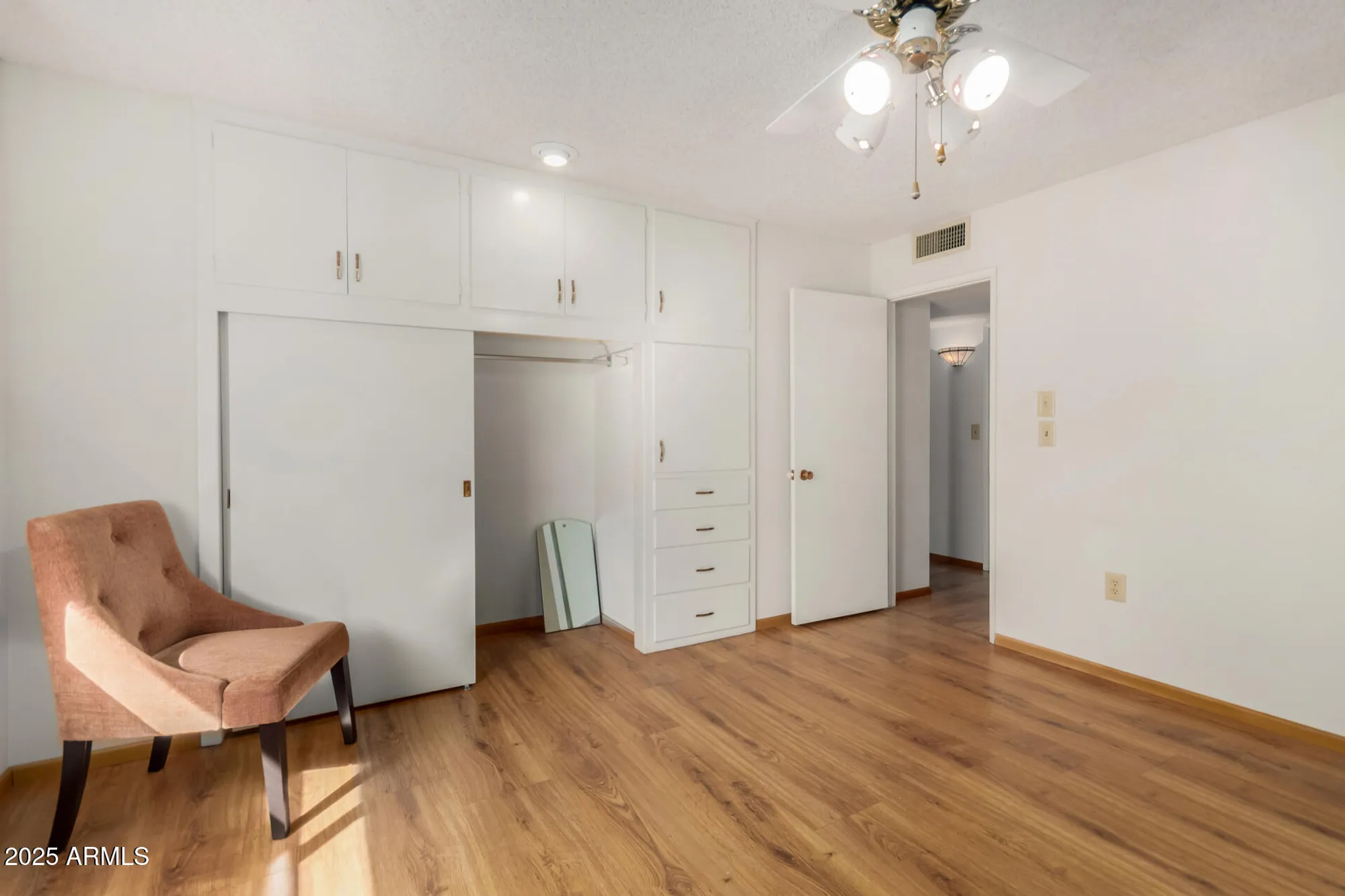 Property Slideshow image 30 of 36 | 10304 w kingswood cir, Sun City, AZ, 85351