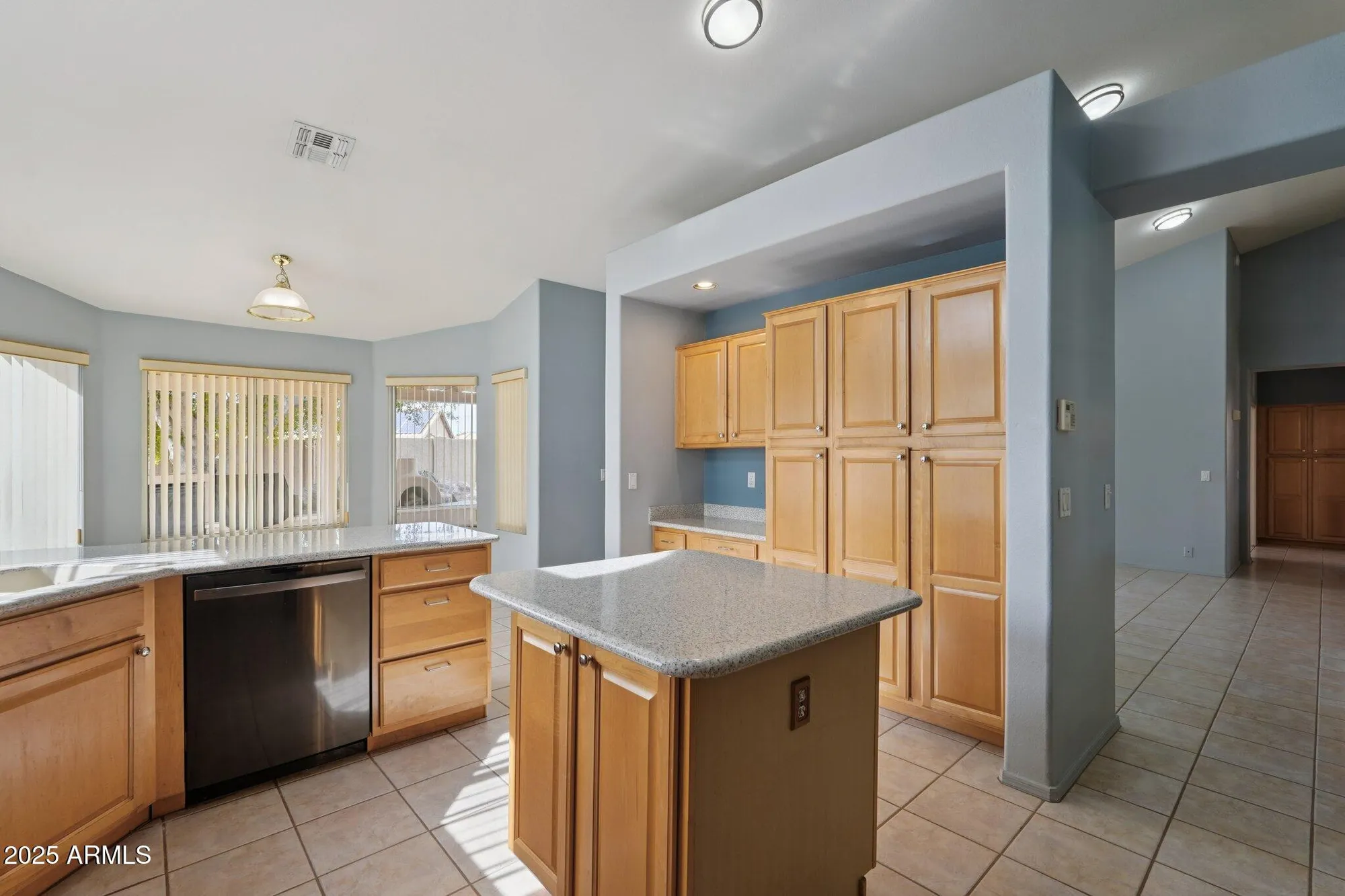 Property Slideshow image 10 of 29 | 19826 n 86th dr, Peoria, AZ, 85382