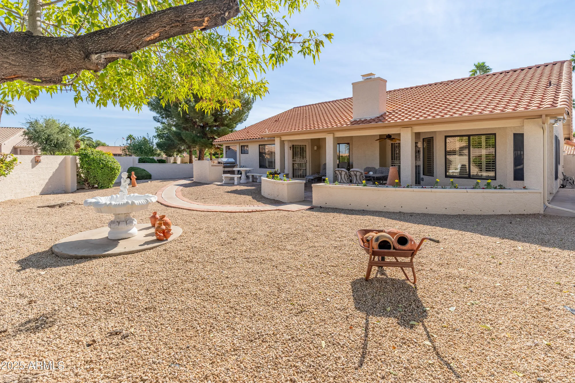 Property Slideshow image 2 of 54 | 9414 w tonto ln, Peoria, AZ, 85382