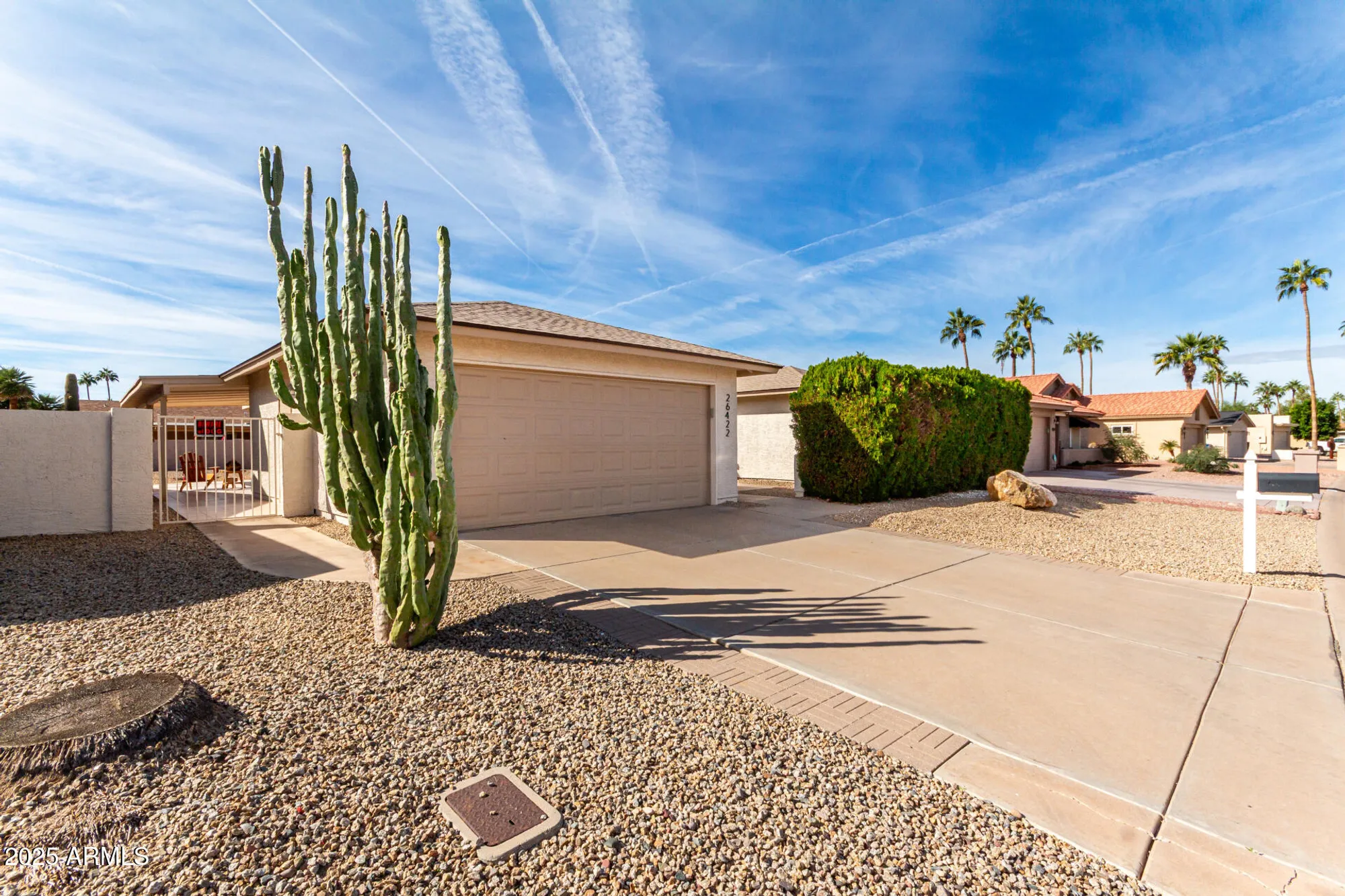 Property Slideshow image 2 of 38 | 26422 s new town dr, Sun Lakes, AZ, 85248