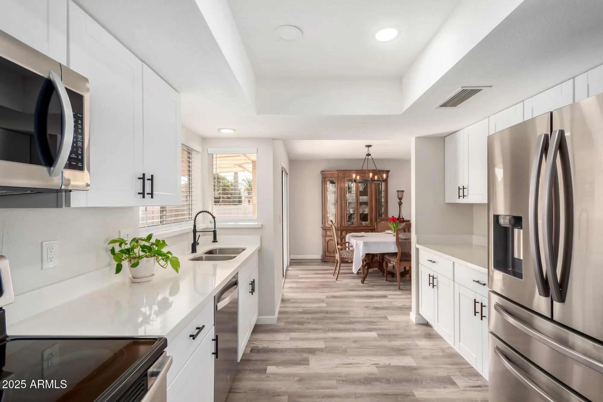 Property Slideshow image 12 of 38 | 26422 s new town dr, Sun Lakes, AZ, 85248