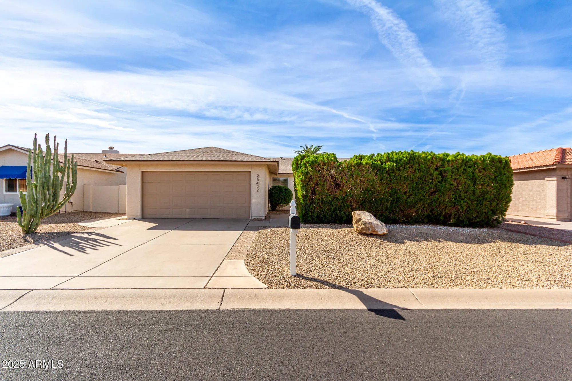 Property Slideshow image 1 of 38 | 26422 s new town dr, Sun Lakes, AZ, 85248