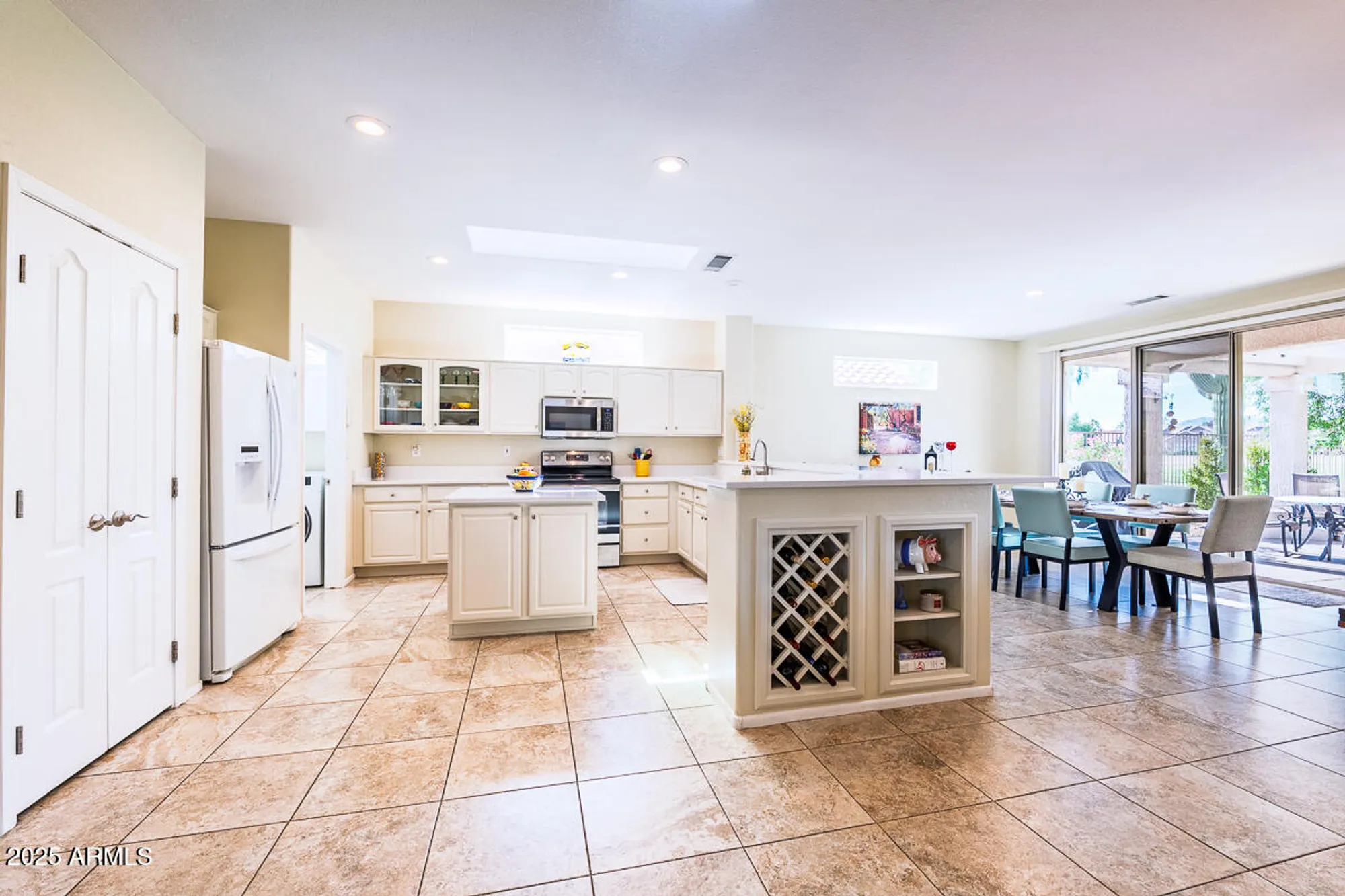 Property Slideshow image 13 of 37 | 17496 n escalante ln, Surprise, AZ, 85374