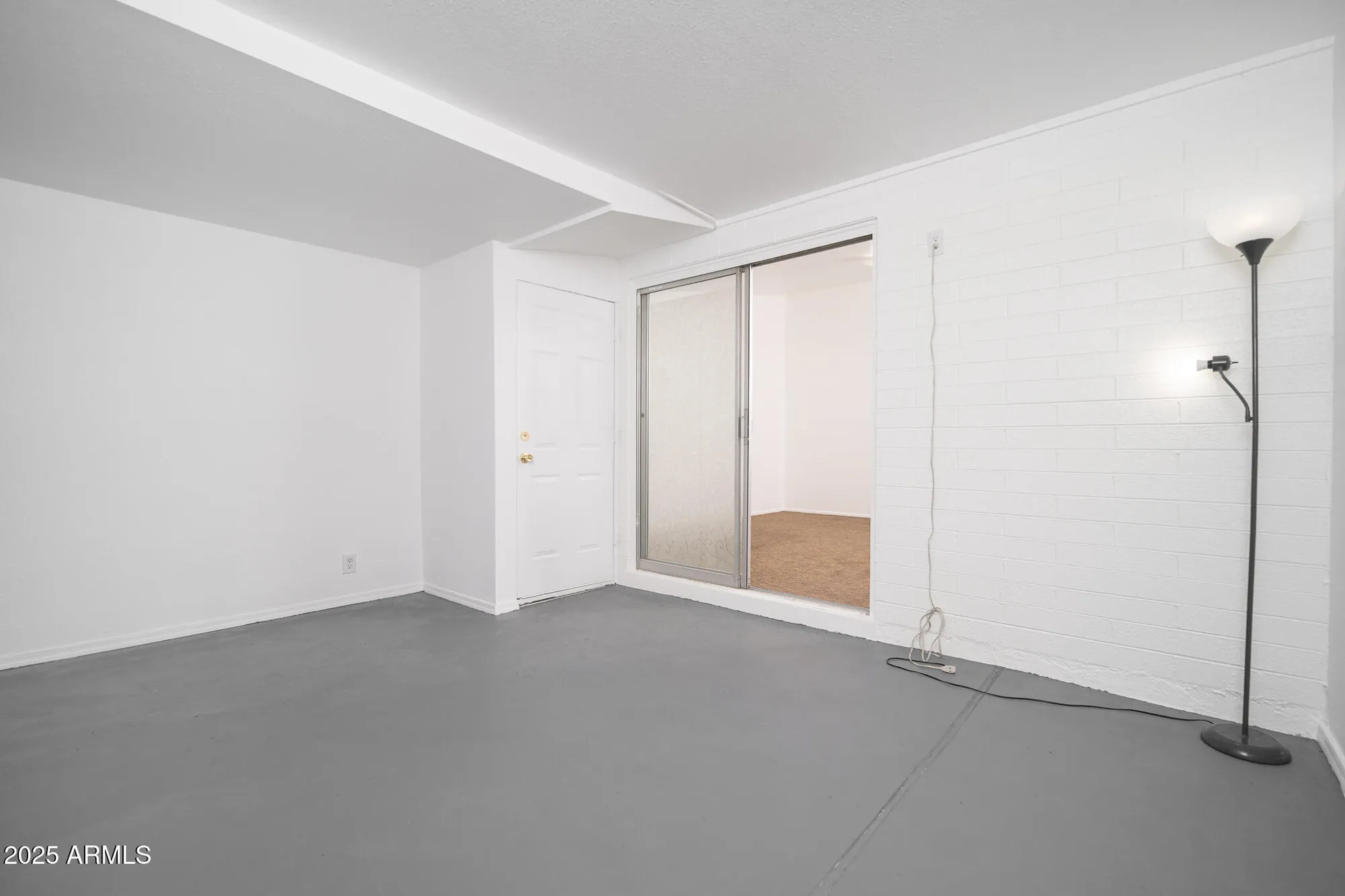 Property Slideshow image 11 of 28 | 10620 w oakmont dr, Sun City, AZ, 85351