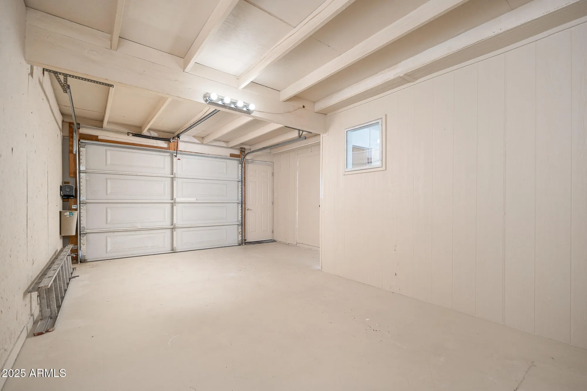 Property Slideshow image 15 of 28 | 10620 w oakmont dr, Sun City, AZ, 85351