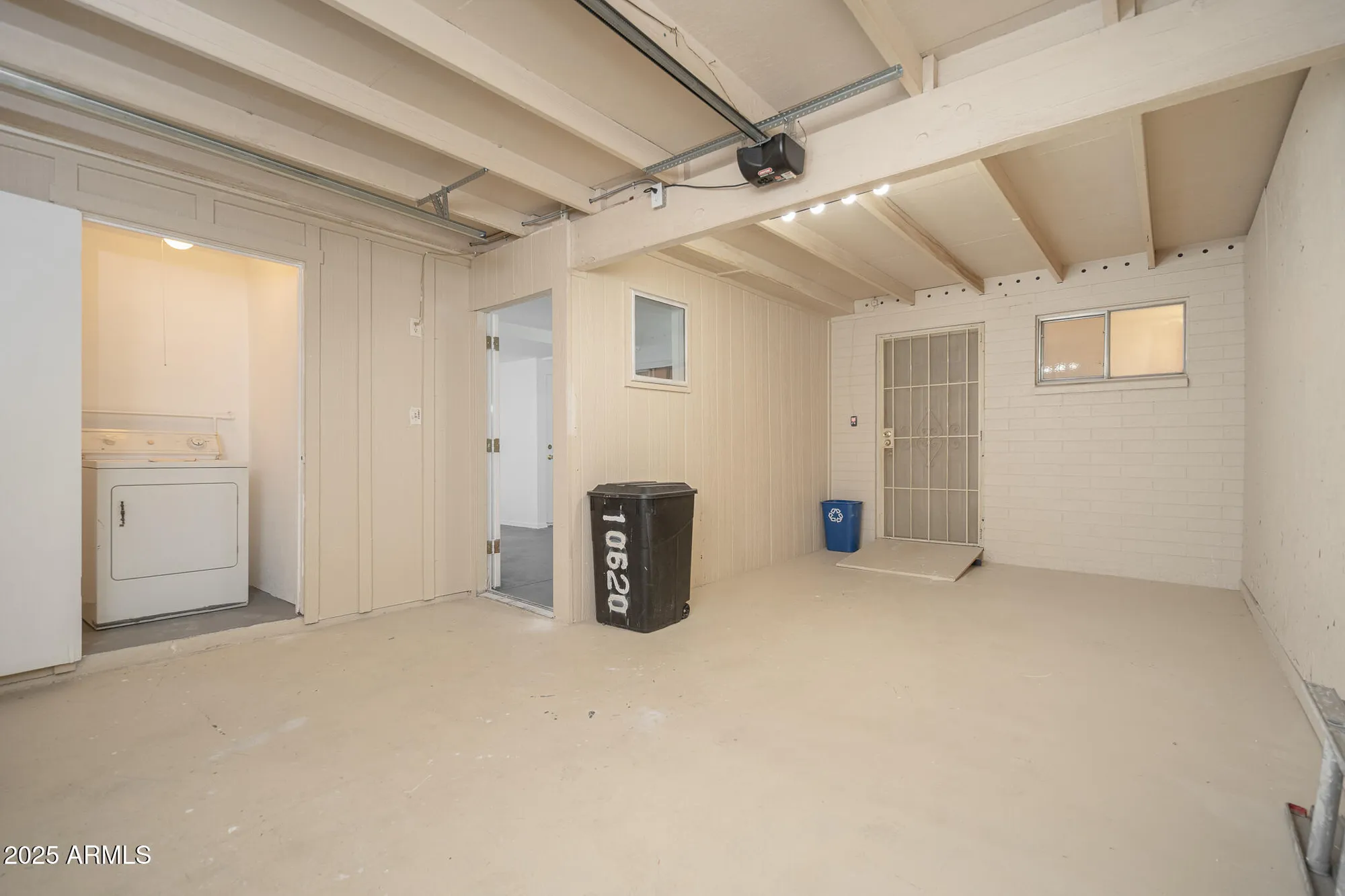 Property Slideshow image 16 of 28 | 10620 w oakmont dr, Sun City, AZ, 85351