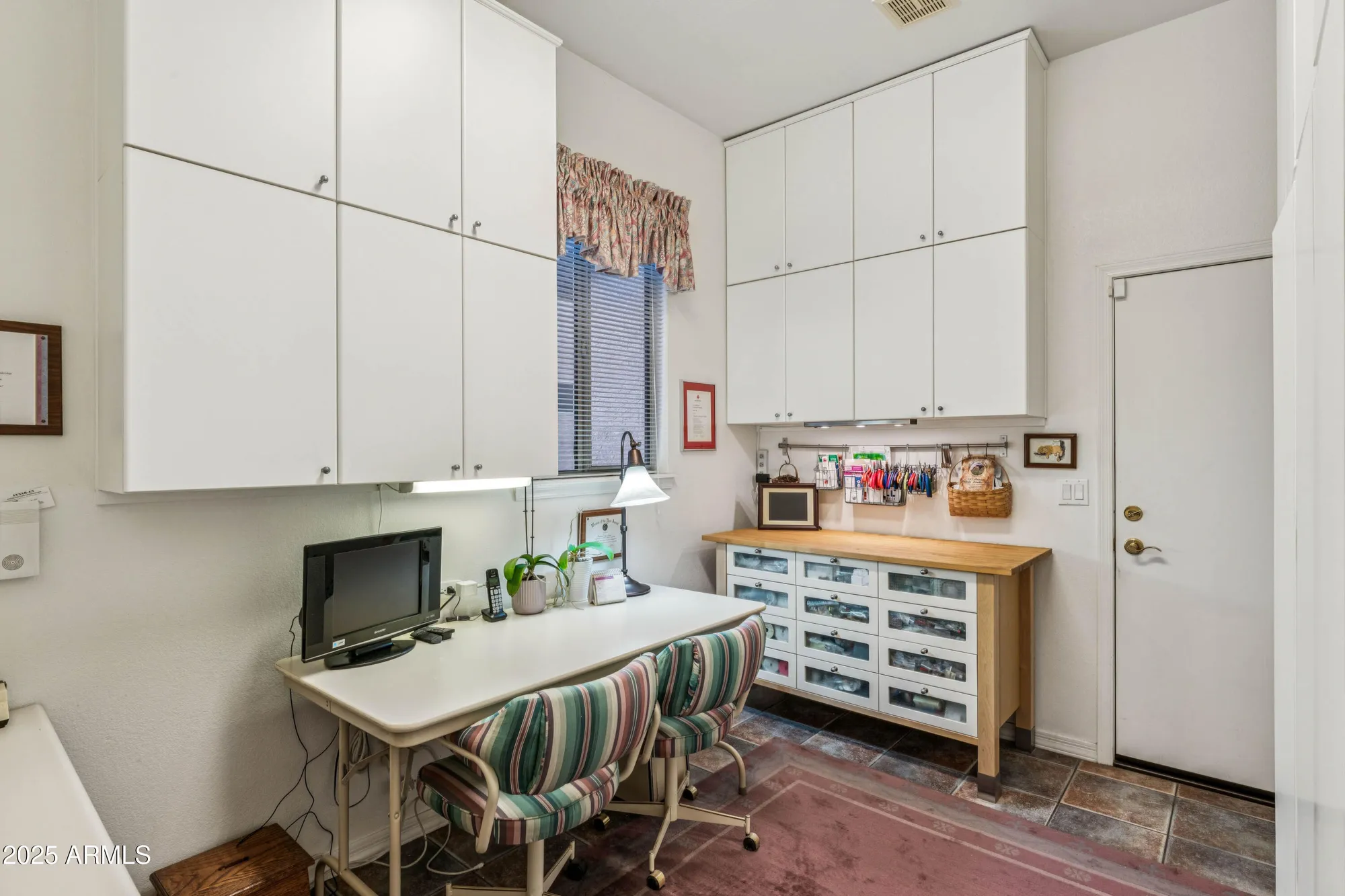 Property Slideshow image 24 of 30 | 5727 s golden barrel ct, Gold Canyon, AZ, 85118