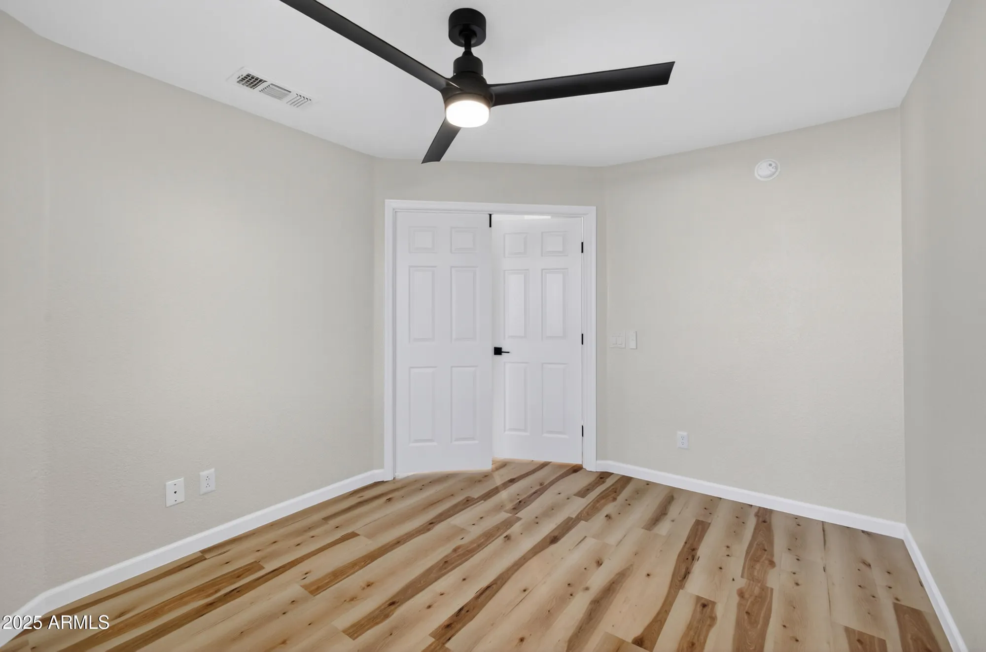 Property Slideshow image 18 of 38 | 6831 s oakmont dr, Chandler, AZ, 85249