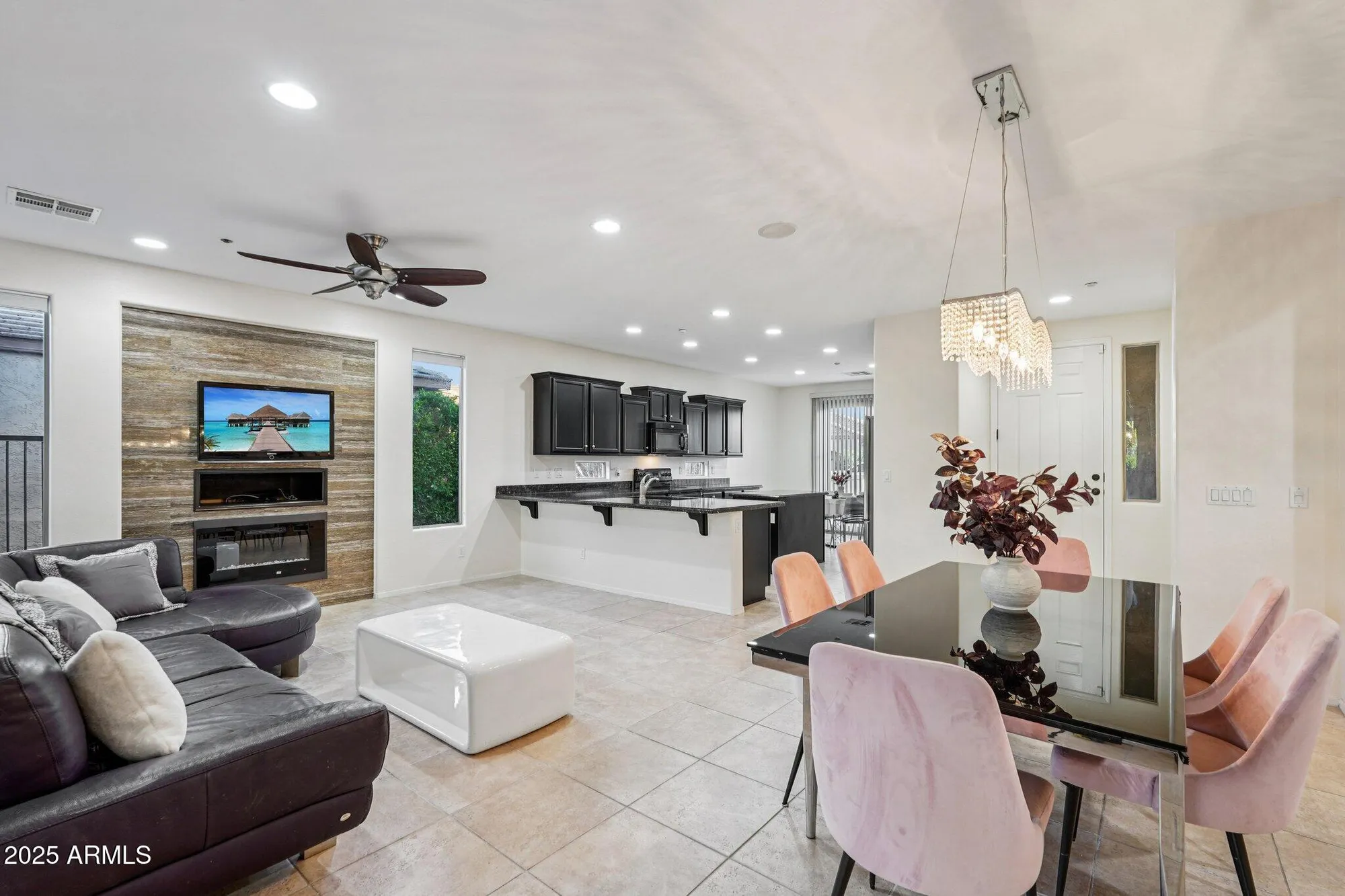 Property Slideshow image 15 of 58 | 12600 w rosewood ln, Peoria, AZ, 85383