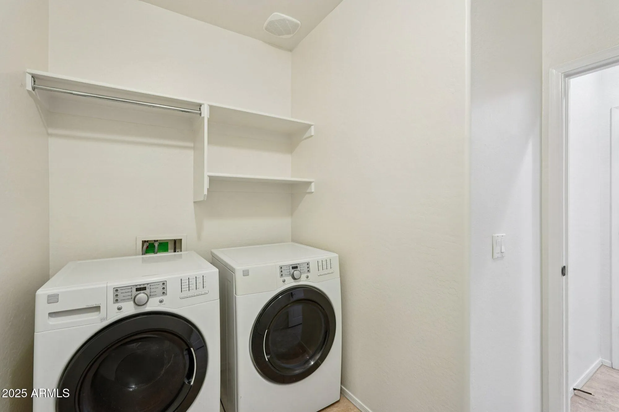 Property Slideshow image 20 of 58 | 12600 w rosewood ln, Peoria, AZ, 85383