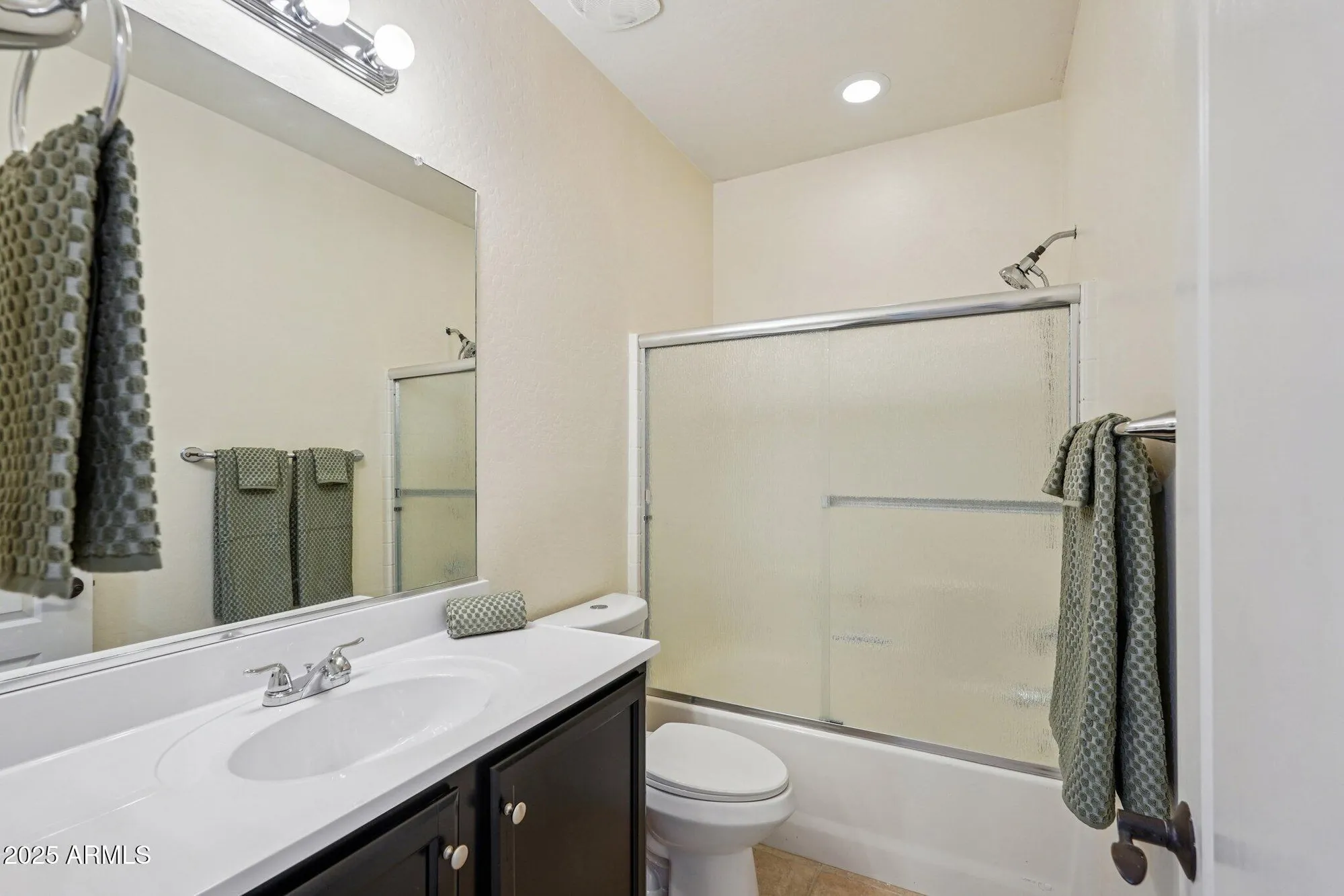 Property Slideshow image 21 of 58 | 12600 w rosewood ln, Peoria, AZ, 85383