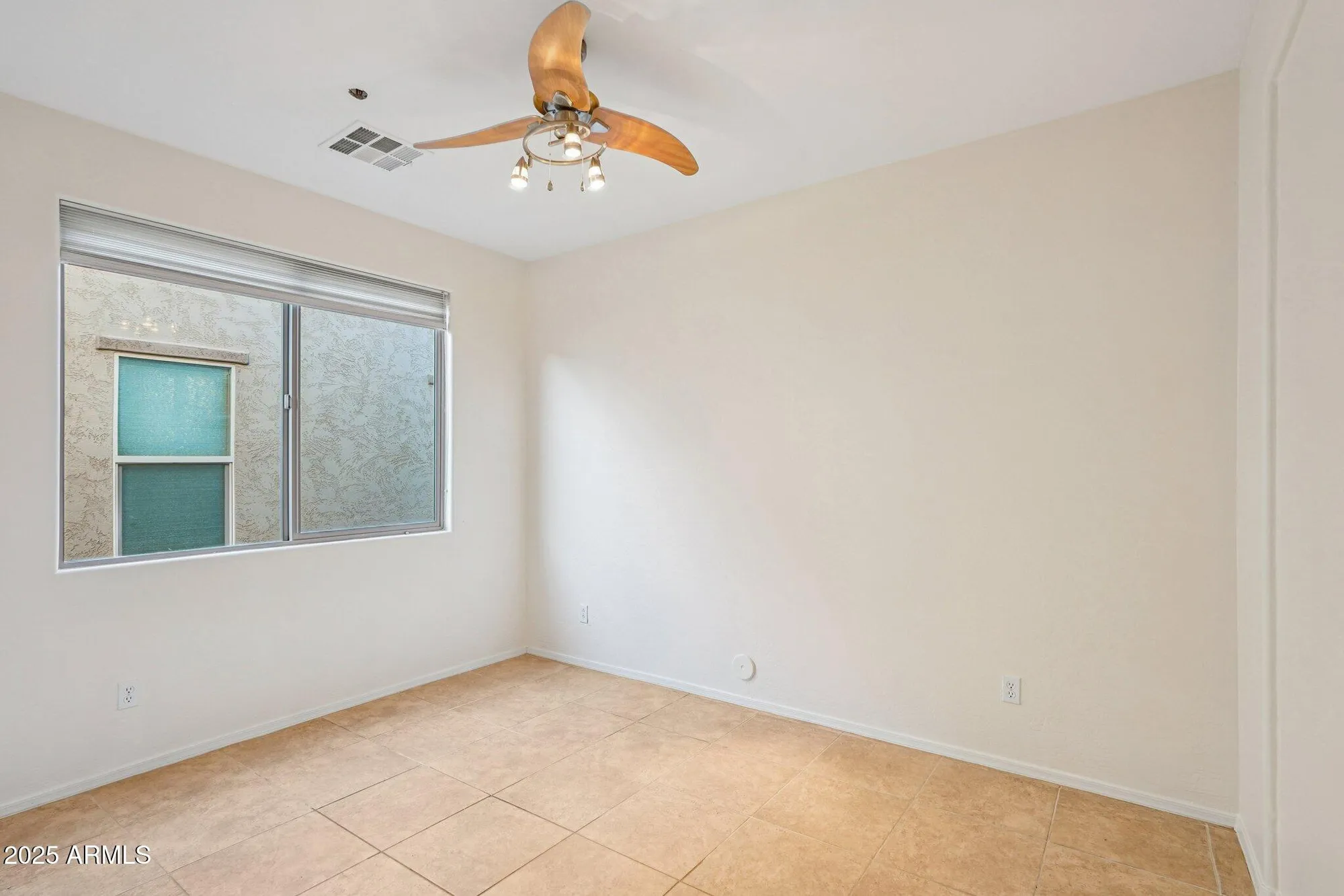 Property Slideshow image 24 of 58 | 12600 w rosewood ln, Peoria, AZ, 85383