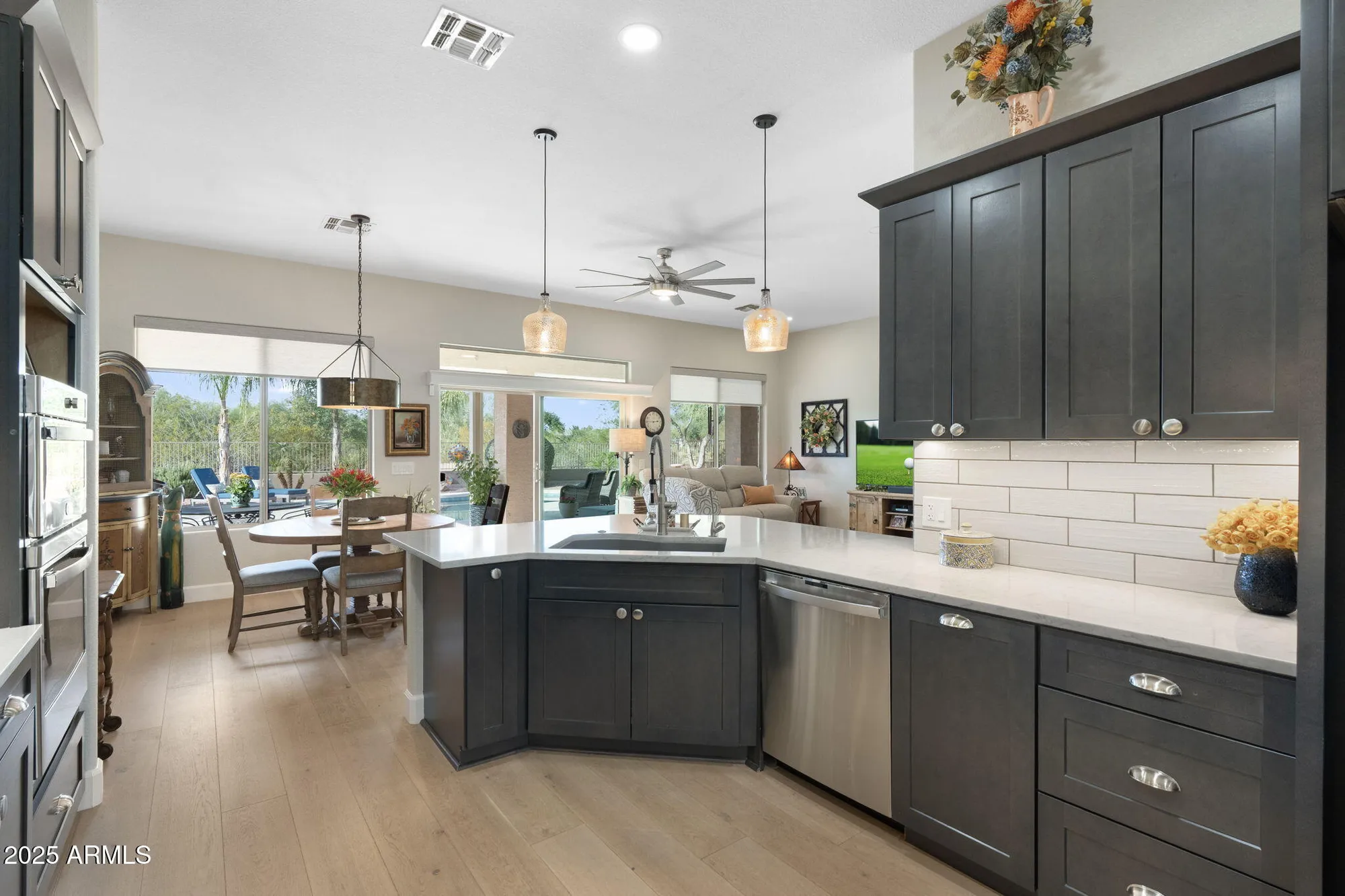 Property Slideshow image 13 of 48 | 4490 e apricot ln, Gilbert, AZ, 85298