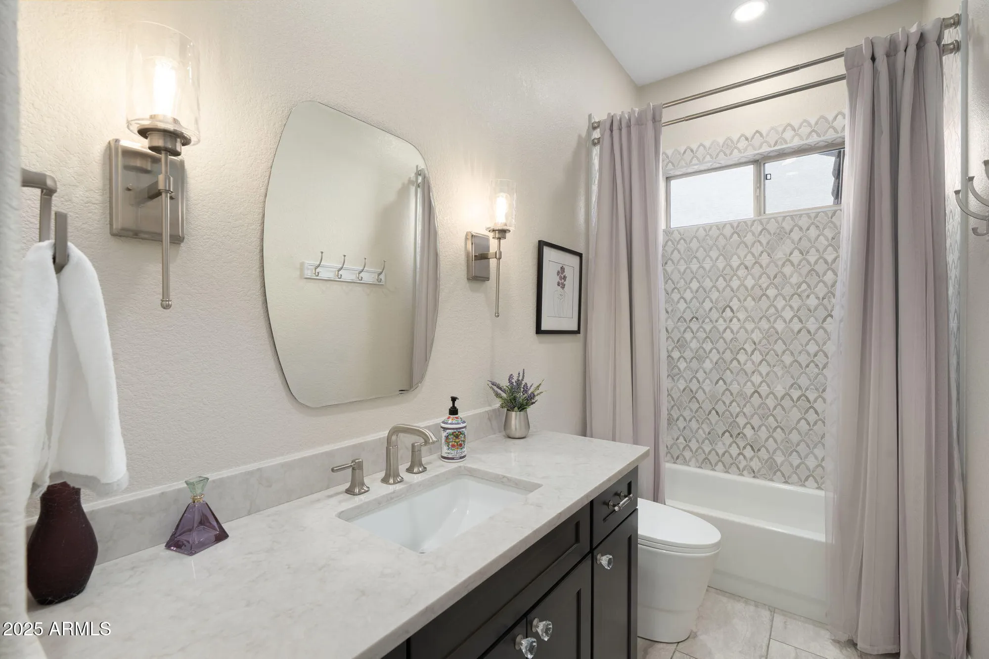 Property Slideshow image 20 of 48 | 4490 e apricot ln, Gilbert, AZ, 85298