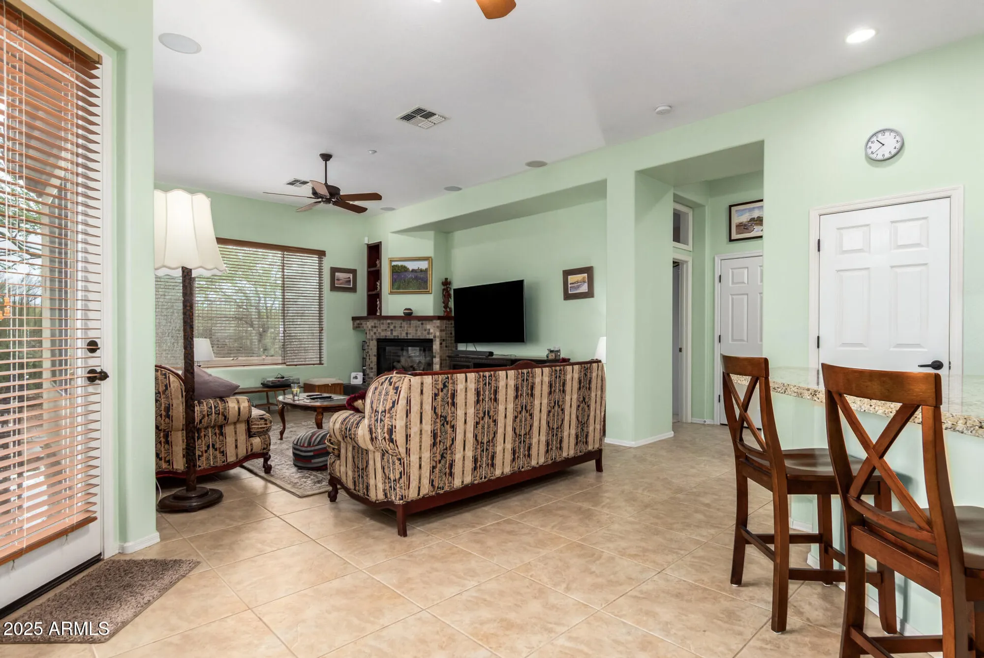 Property Slideshow image 13 of 78 | 41819 n iron horse ct, Anthem, AZ, 85086