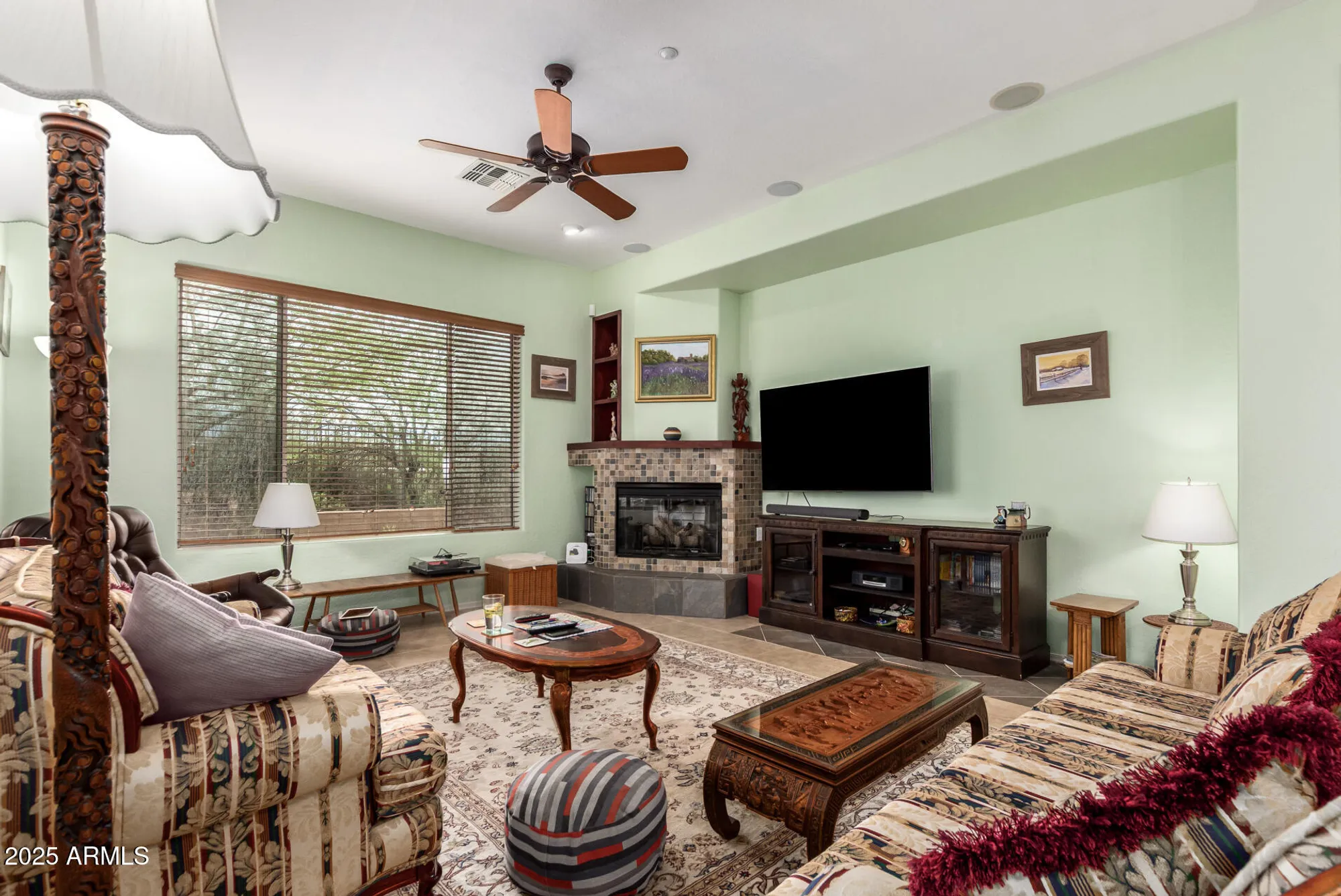 Property Slideshow image 10 of 78 | 41819 n iron horse ct, Anthem, AZ, 85086
