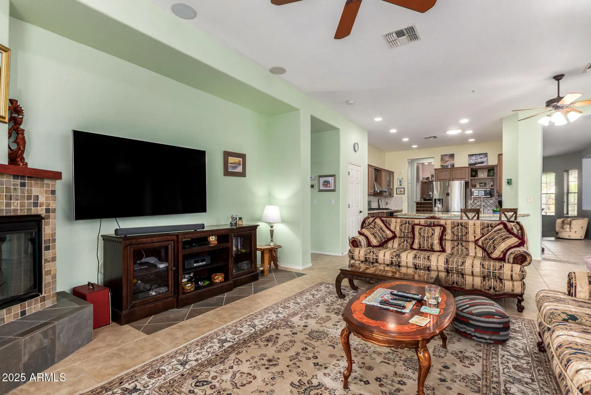 Property Slideshow image 12 of 78 | 41819 n iron horse ct, Anthem, AZ, 85086