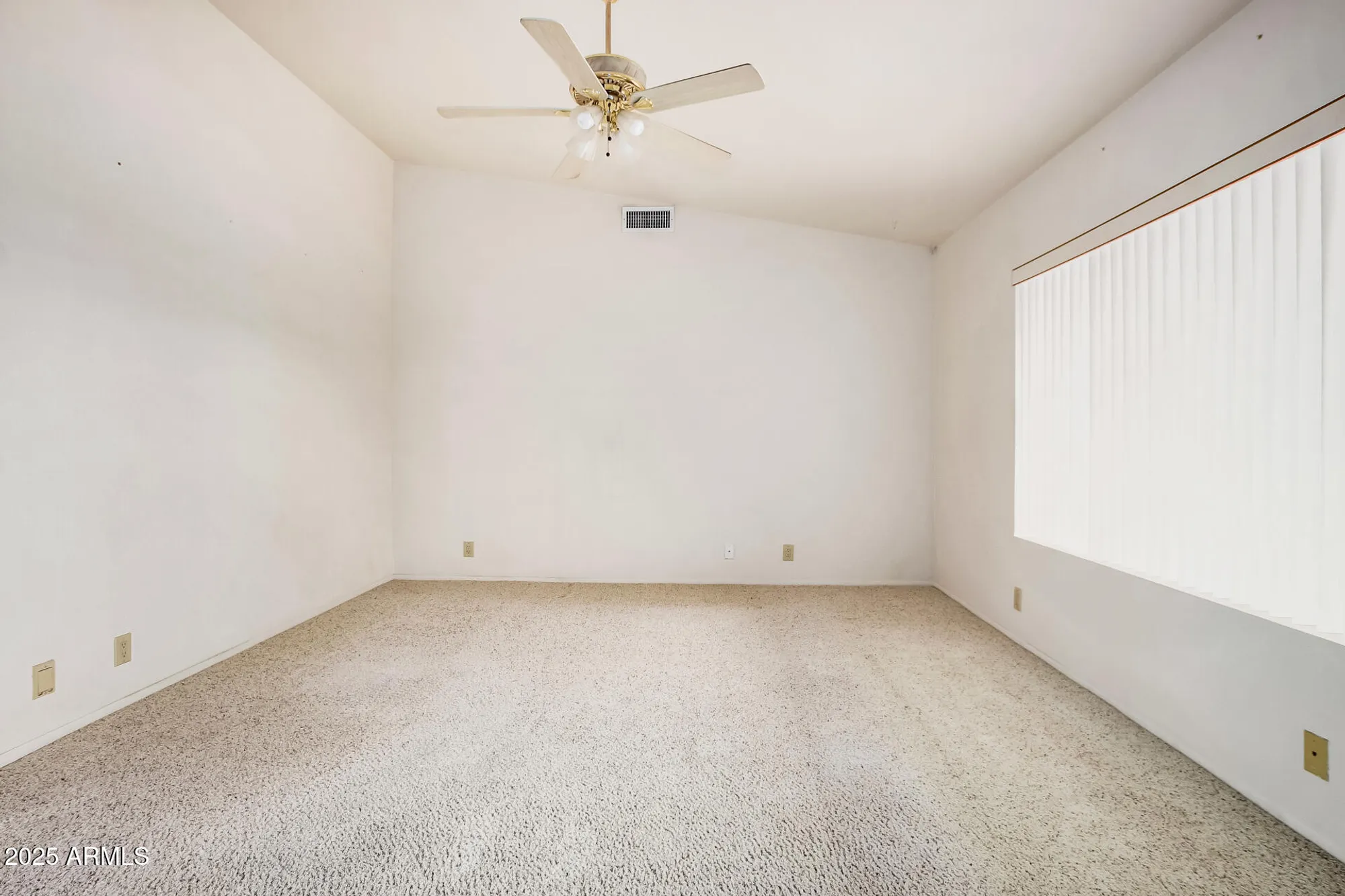 Property Slideshow image 7 of 30 | 7927 e natal ave, Mesa, AZ, 85209