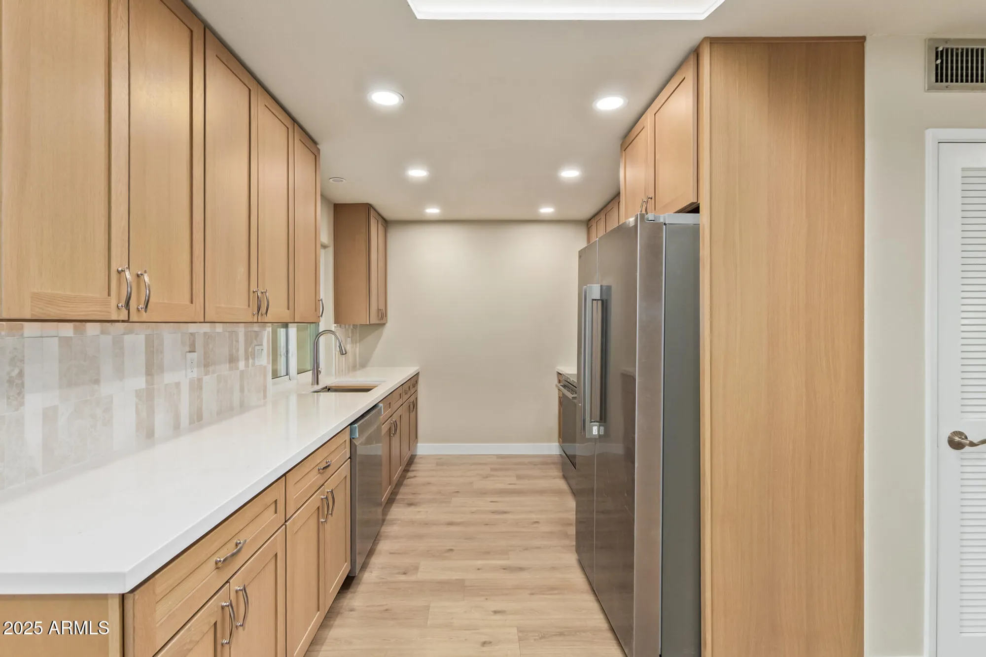 Property Slideshow image 11 of 35 | 10528 w oak ridge dr, Sun City, AZ, 85351