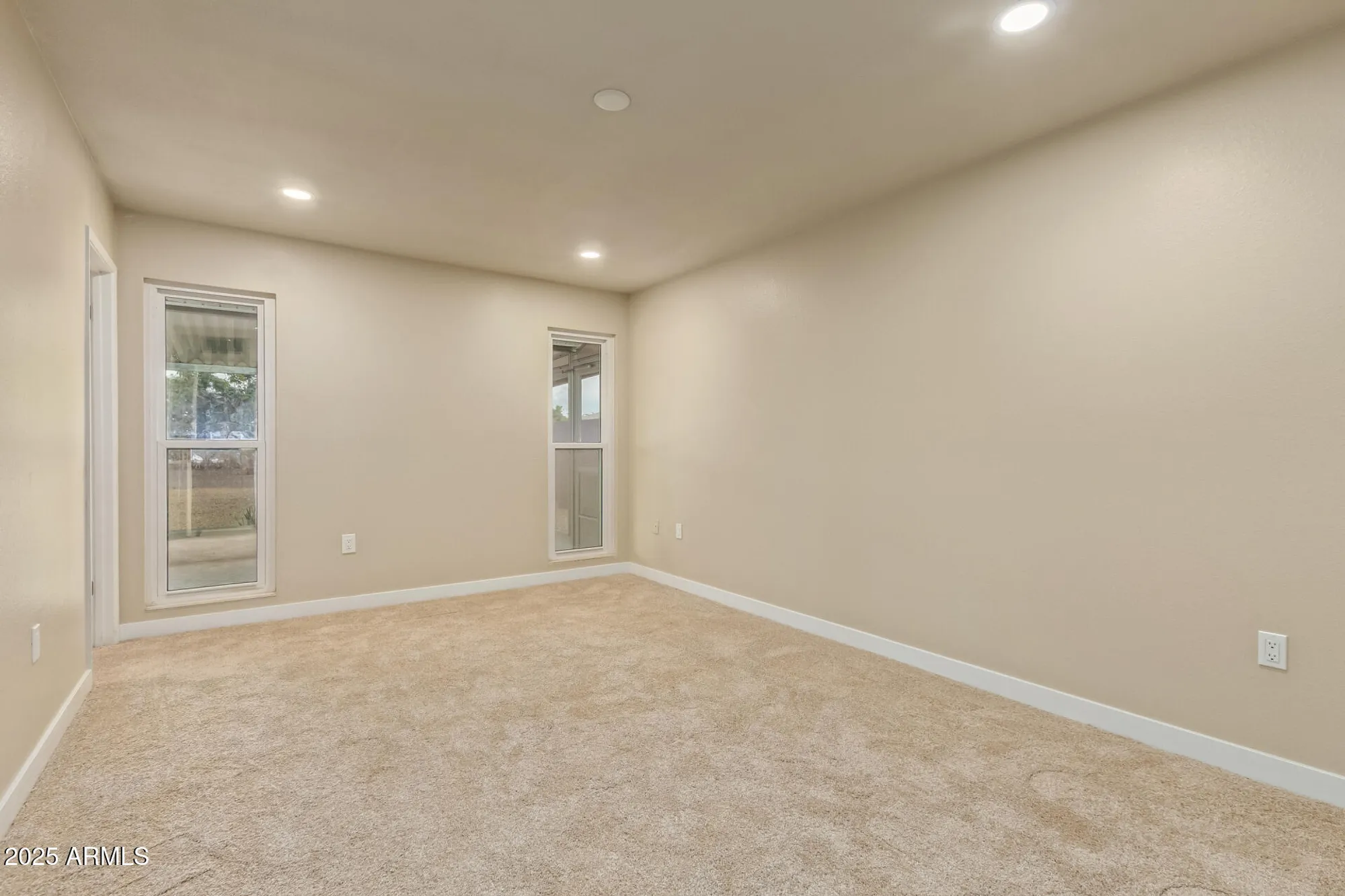 Property Slideshow image 13 of 35 | 10528 w oak ridge dr, Sun City, AZ, 85351