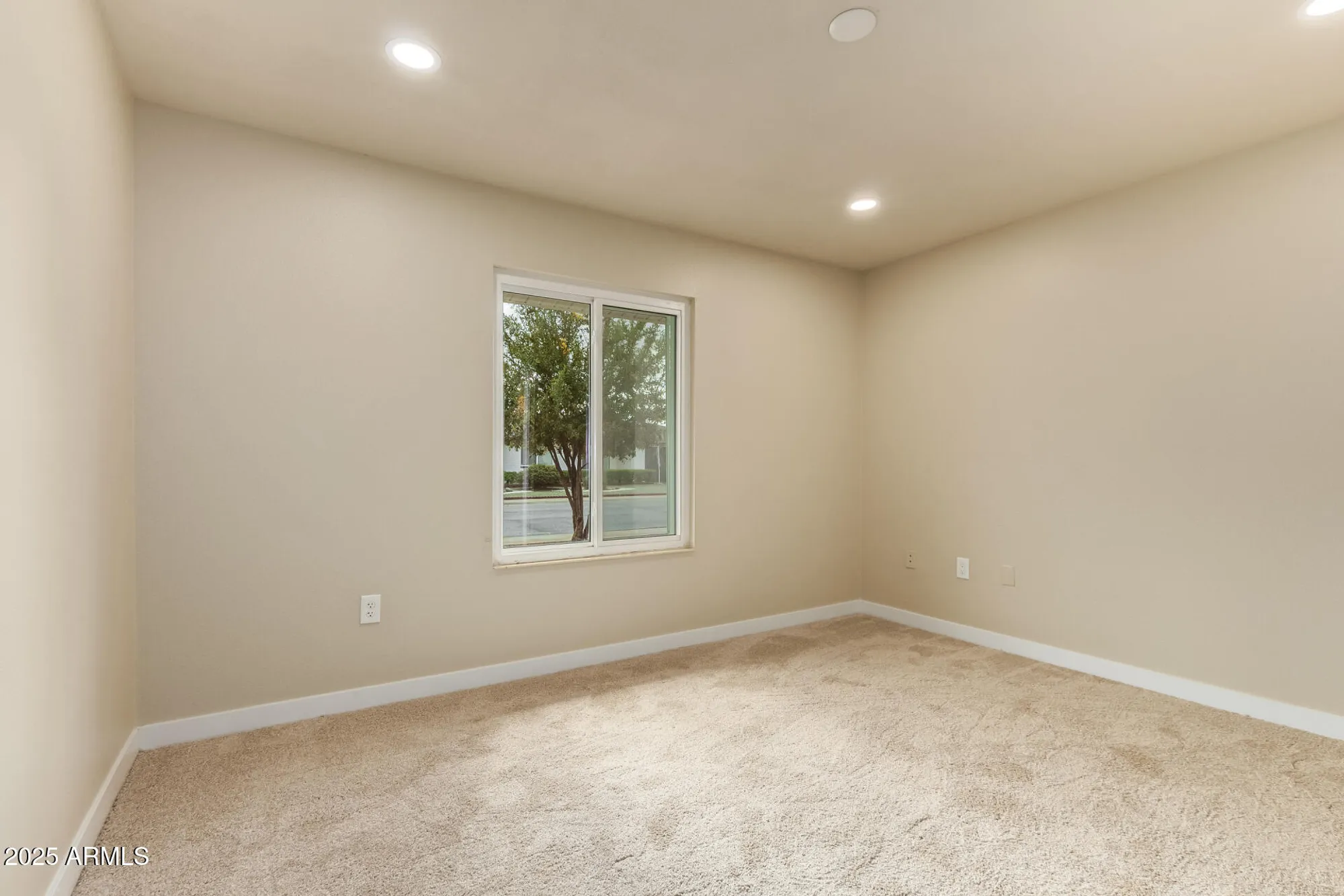 Property Slideshow image 22 of 35 | 10528 w oak ridge dr, Sun City, AZ, 85351