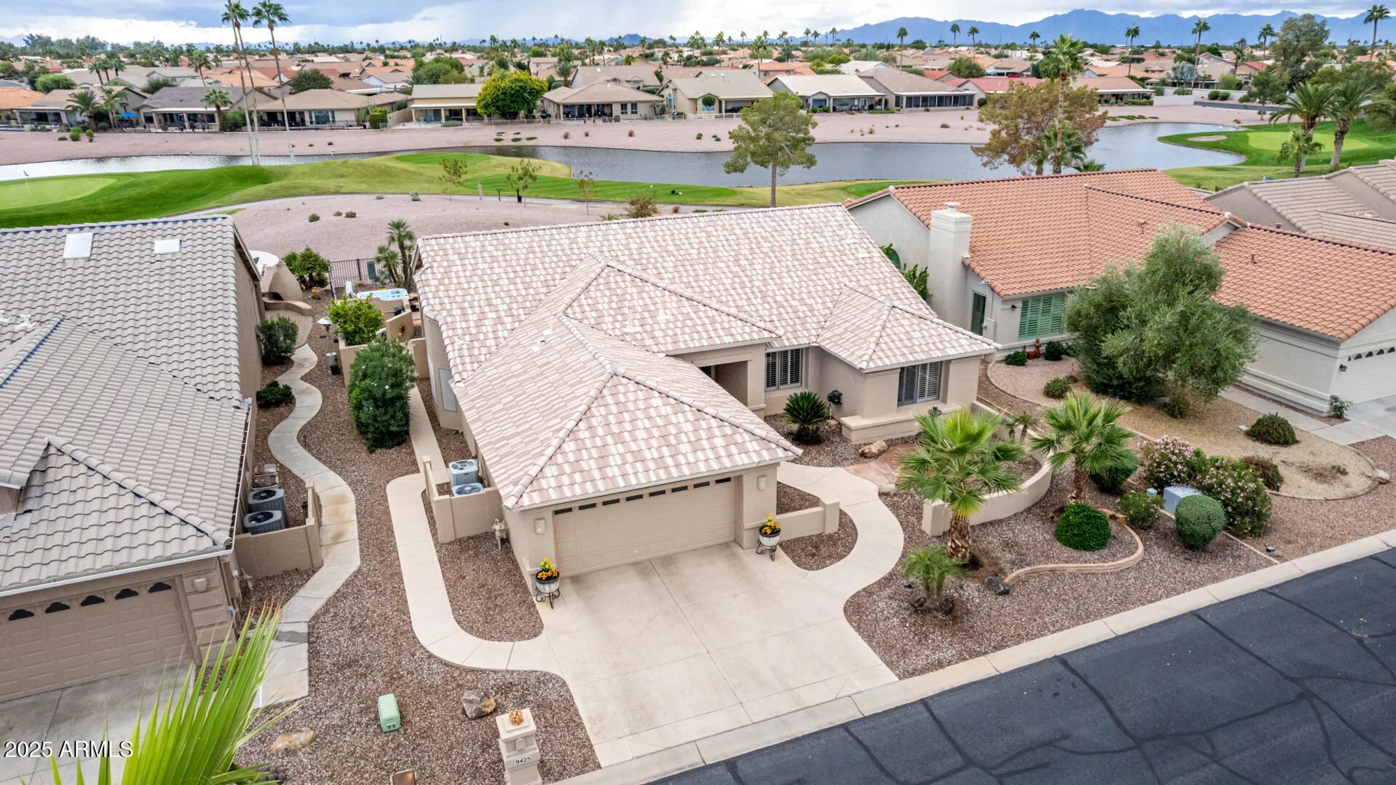 Property Slideshow image 26 of 124 | 9425 e sunridge dr, Sun Lakes, AZ, 85248