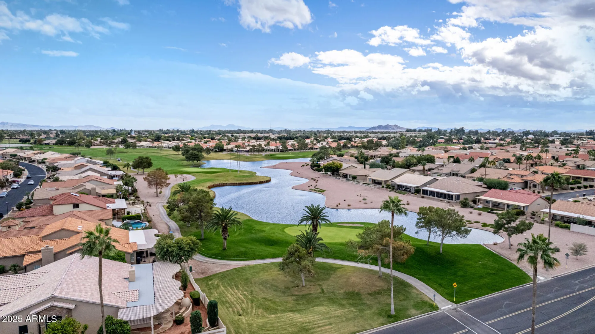 Property Slideshow image 32 of 124 | 9425 e sunridge dr, Sun Lakes, AZ, 85248