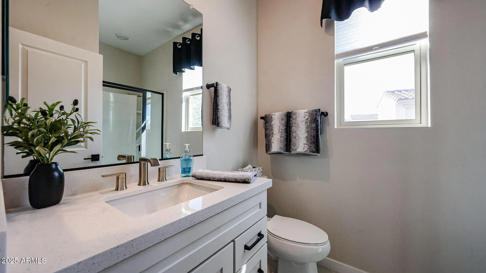 Property Slideshow image 17 of 27 | 5349 n 205th ln, Buckeye, AZ, 85396