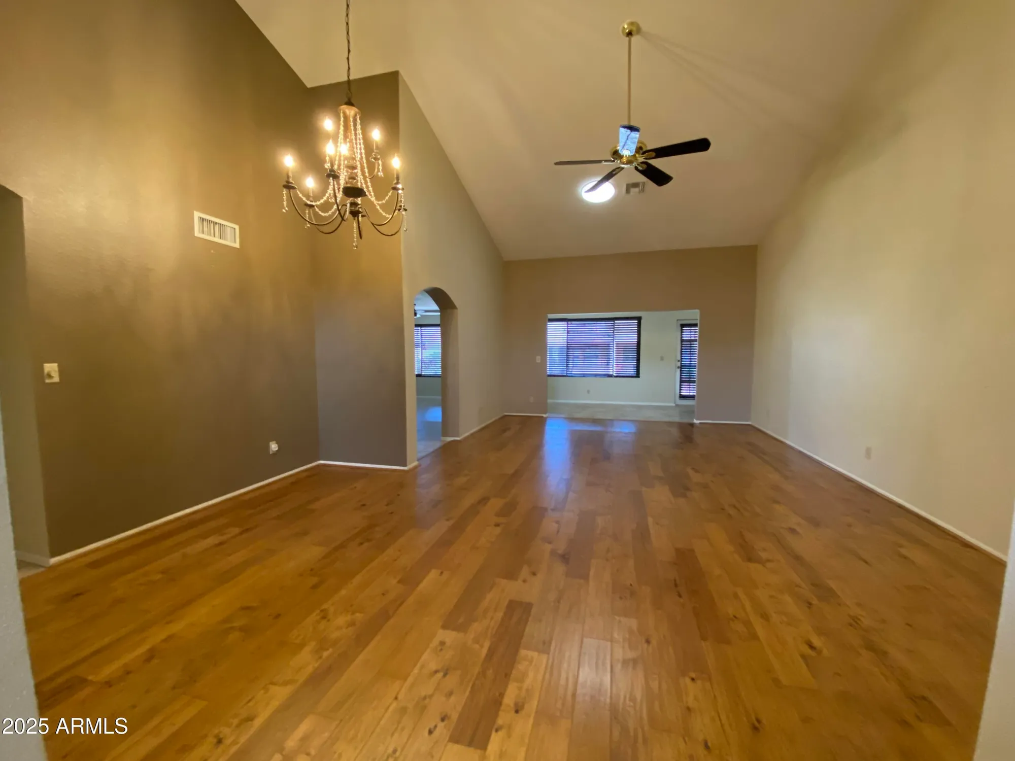 Property Slideshow image 11 of 57 | 9809 w wescott dr, Peoria, AZ, 85382